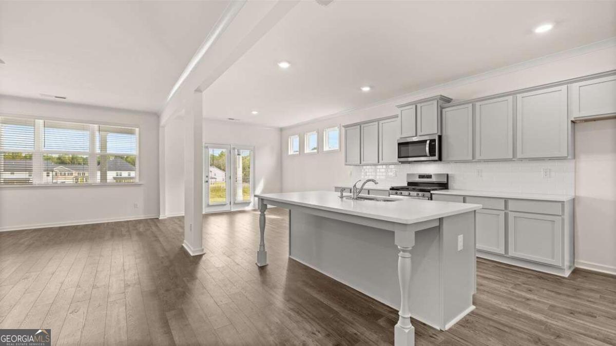 3249 Champions Way Property Photo 17