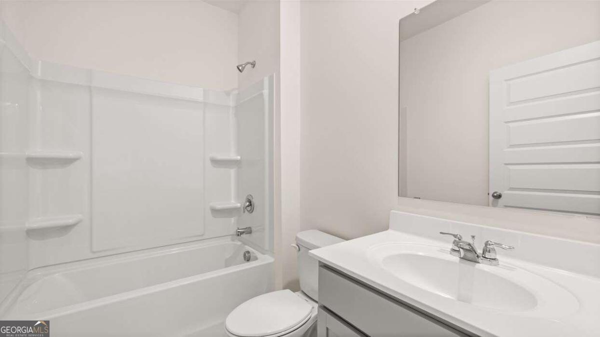 3249 Champions Way Property Photo 33
