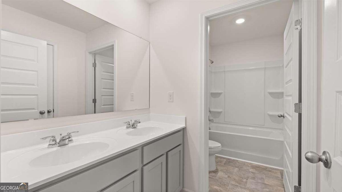 3249 Champions Way Property Photo 53