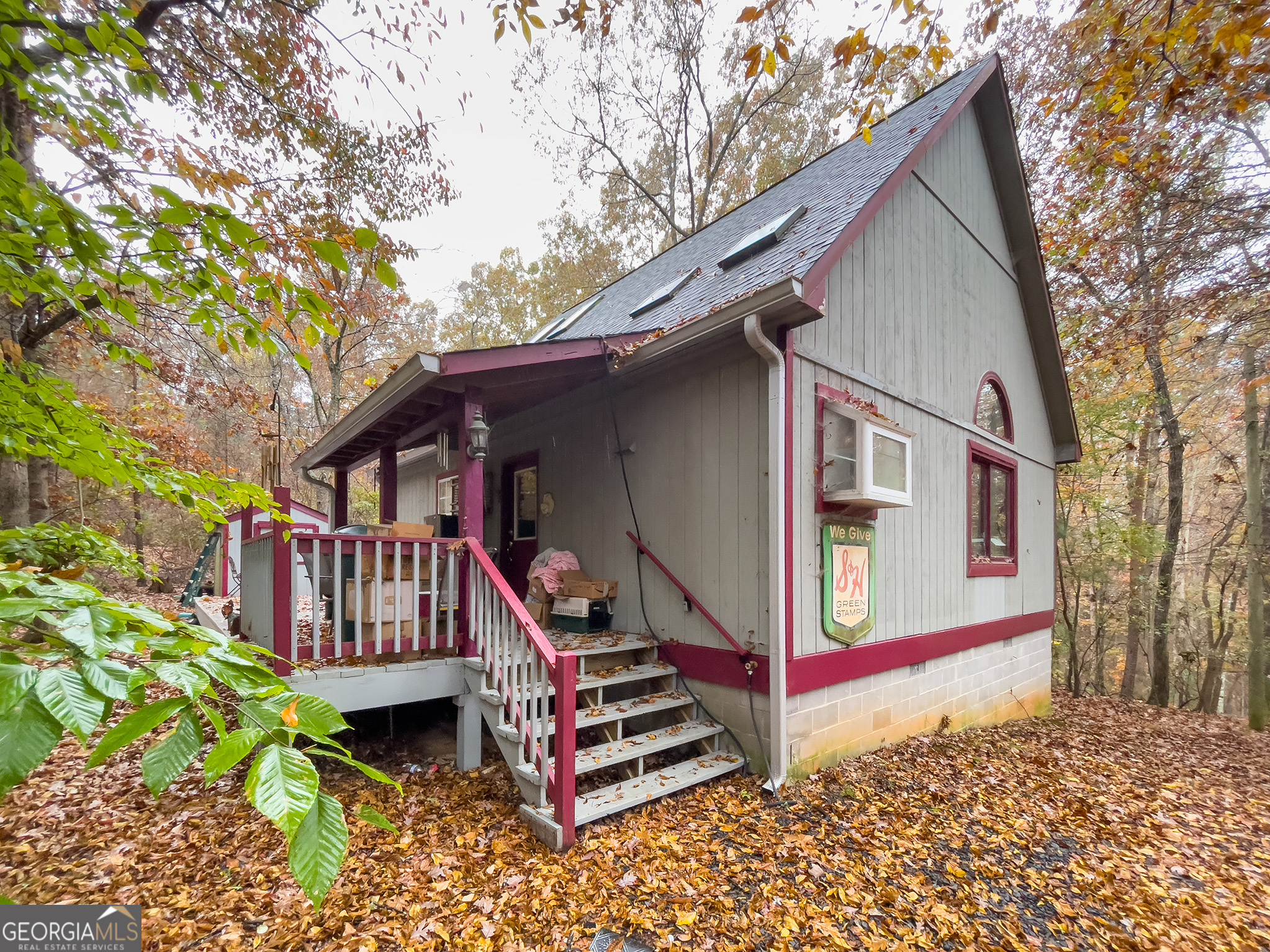 1863 Villa Drive Property Photo 4