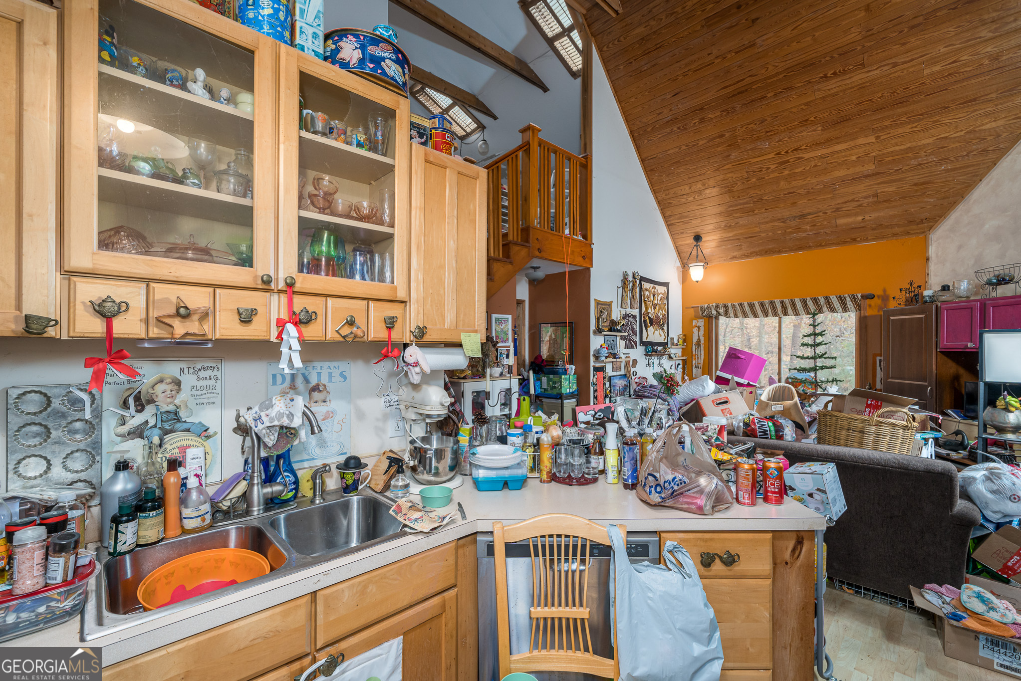 1863 Villa Drive Property Photo 14