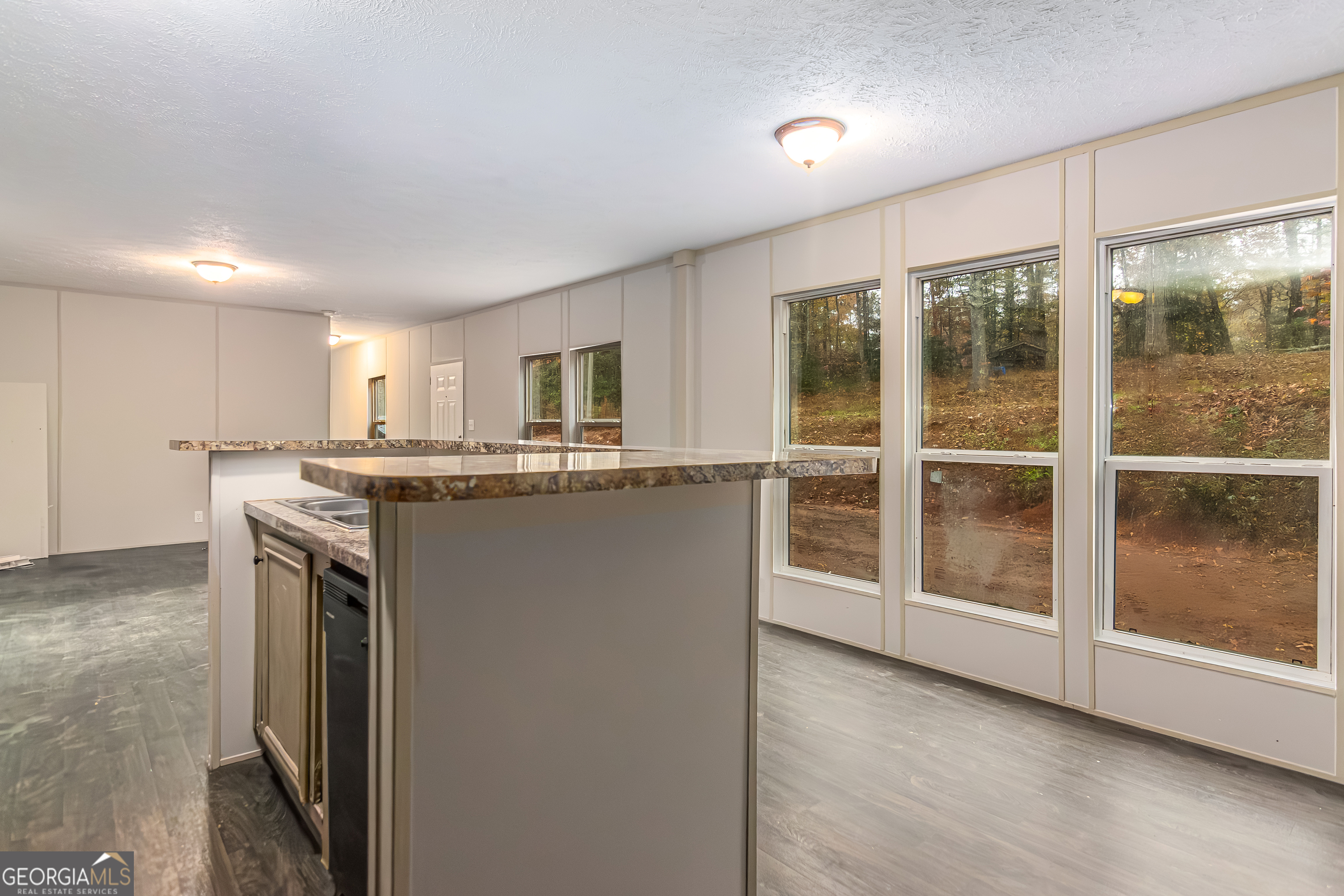 56 Almond Circle Property Photo 6