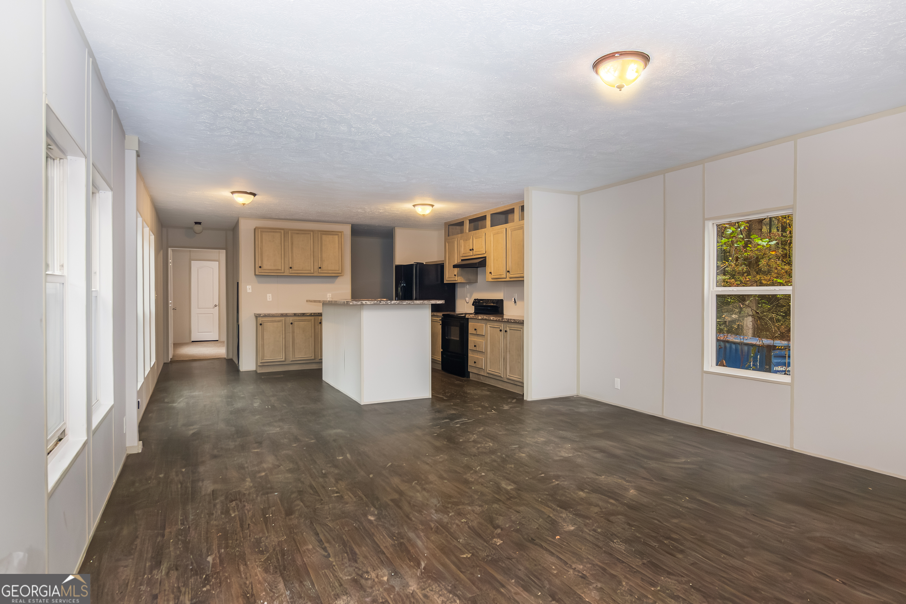 56 Almond Circle Property Photo 8