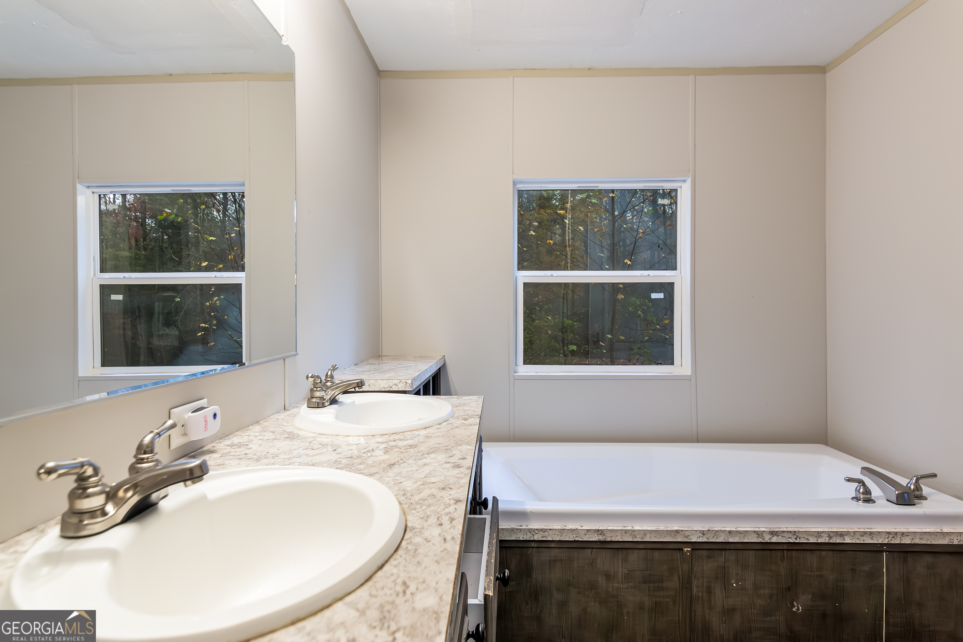 56 Almond Circle Property Photo 14