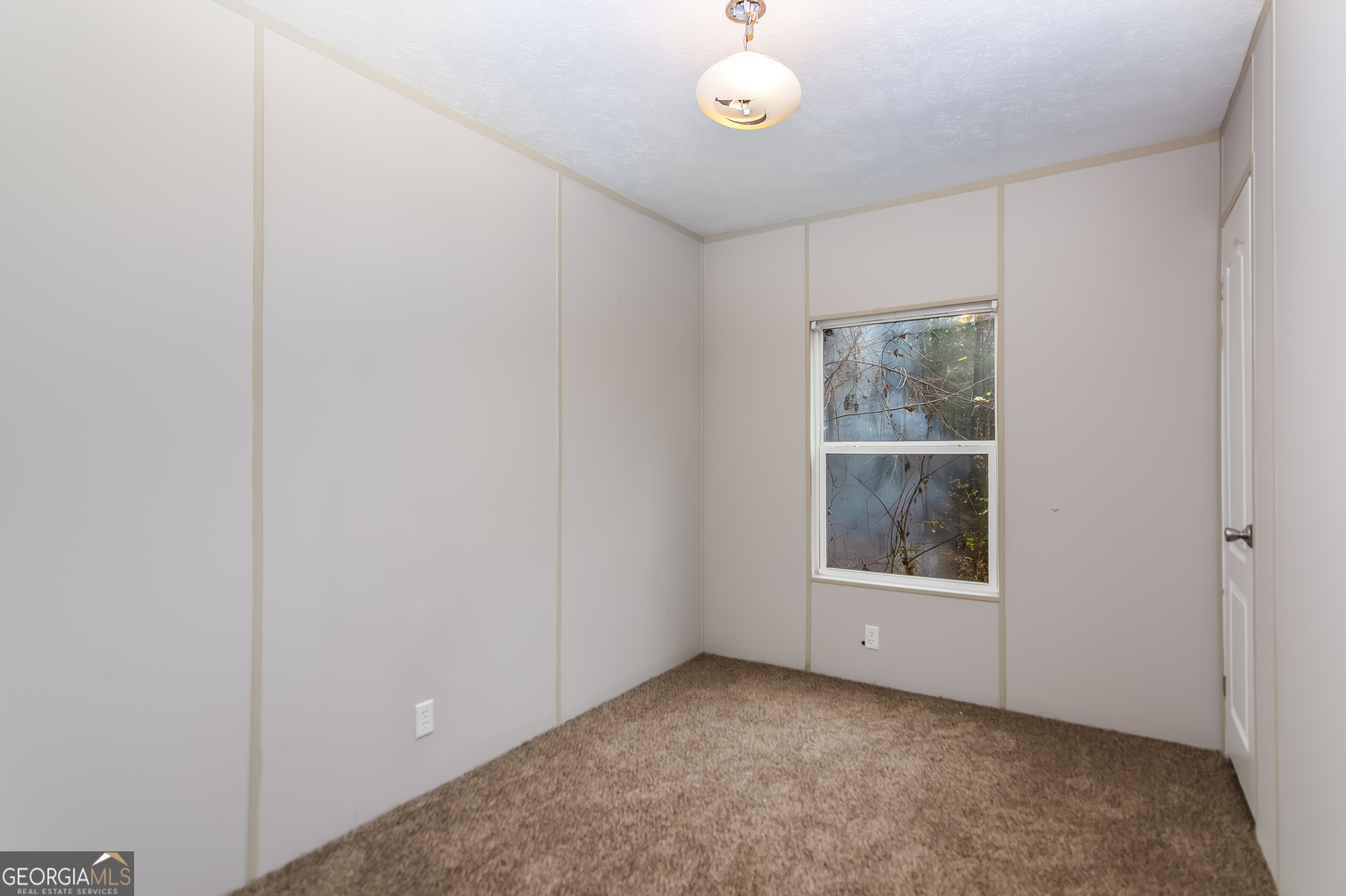 56 Almond Circle Property Photo 15