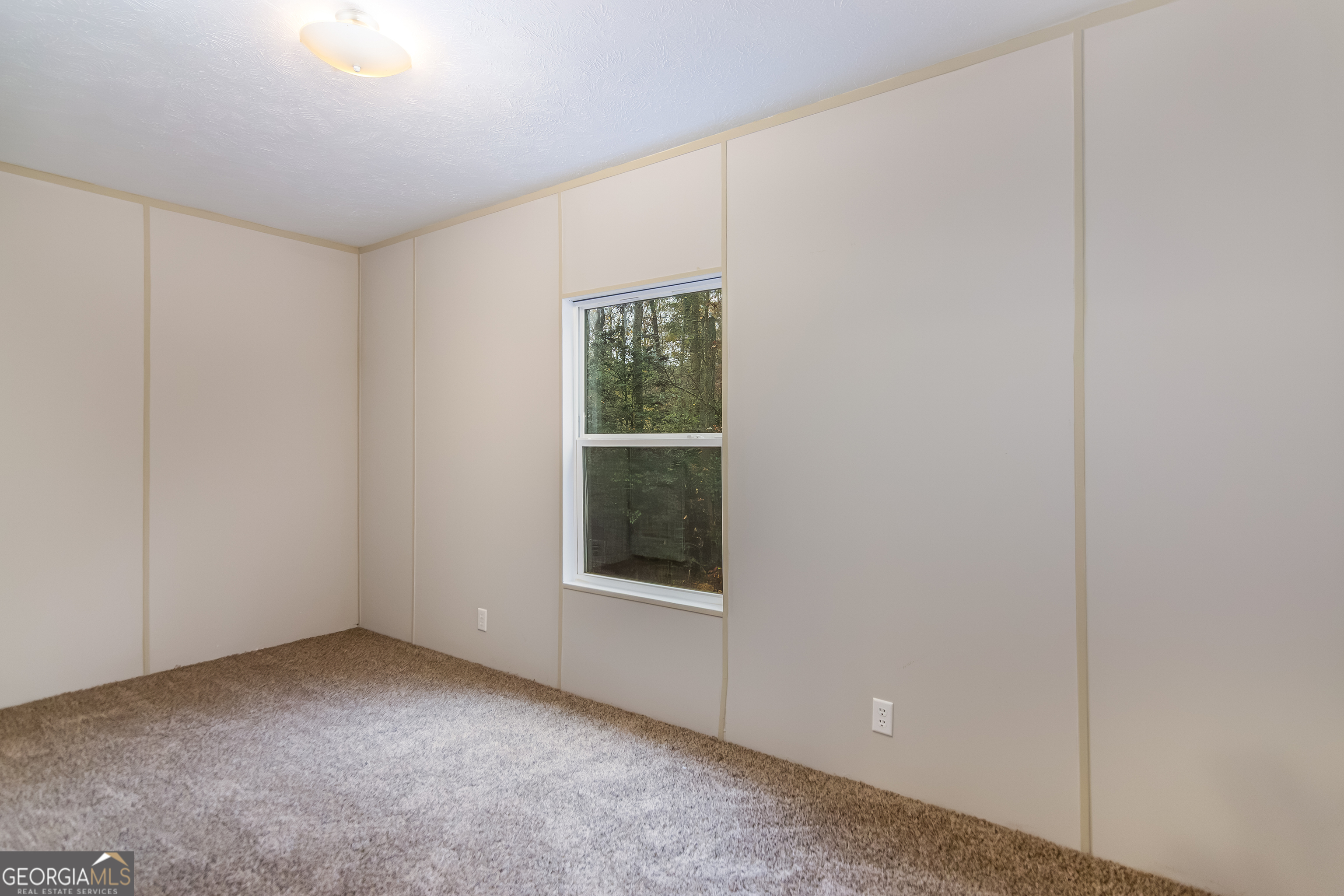56 Almond Circle Property Photo 16