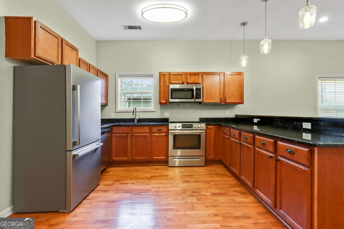 3267 Elm Street Property Photo 8