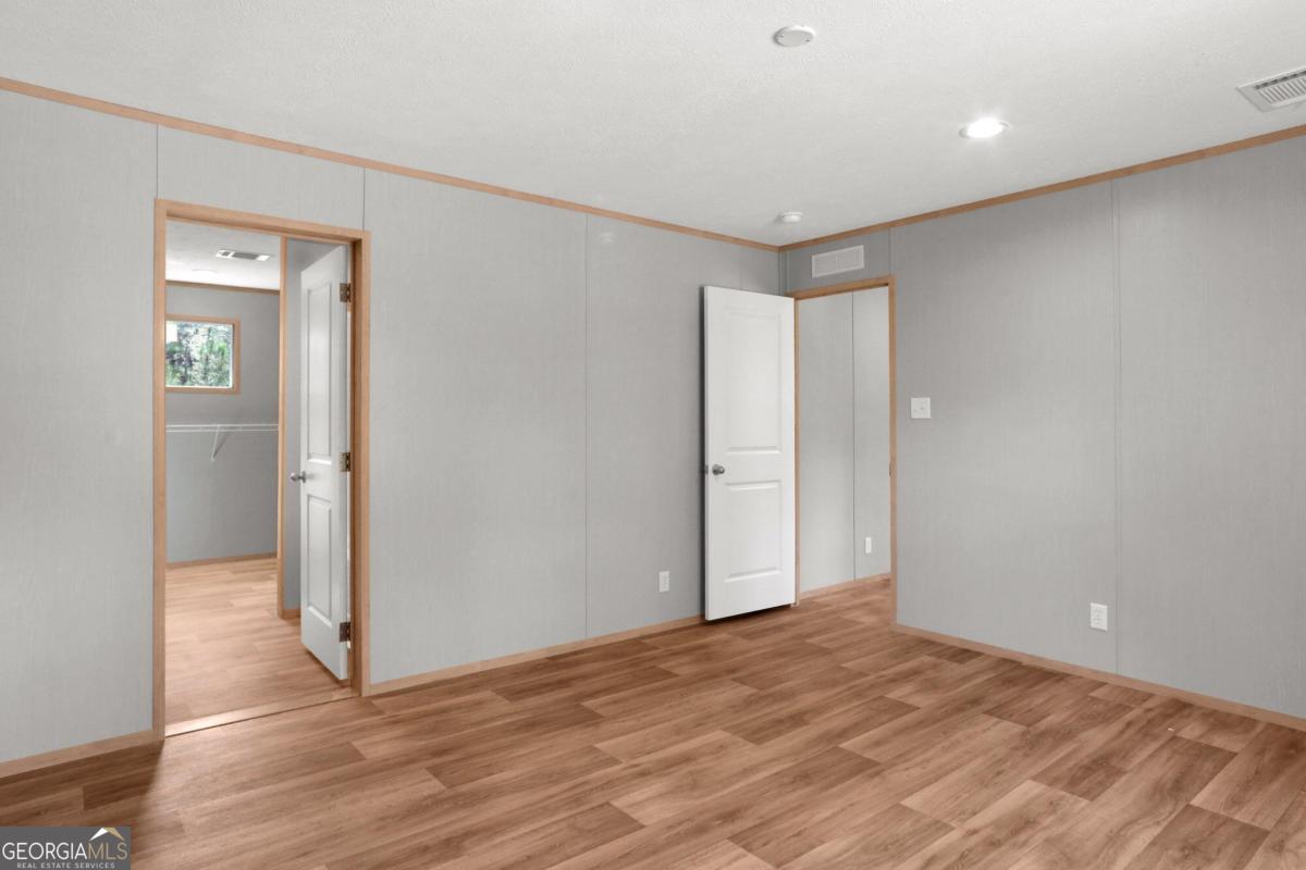 912 Broadhurst Road West Property Photo 20