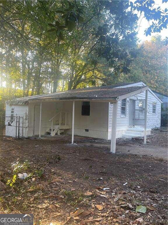 131 Lake Drive Property Photo 2