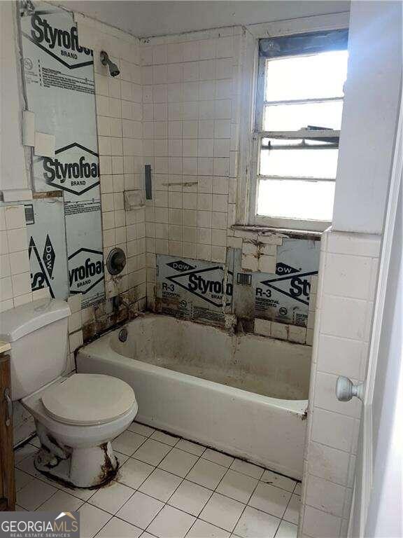 131 Lake Drive Property Photo 5