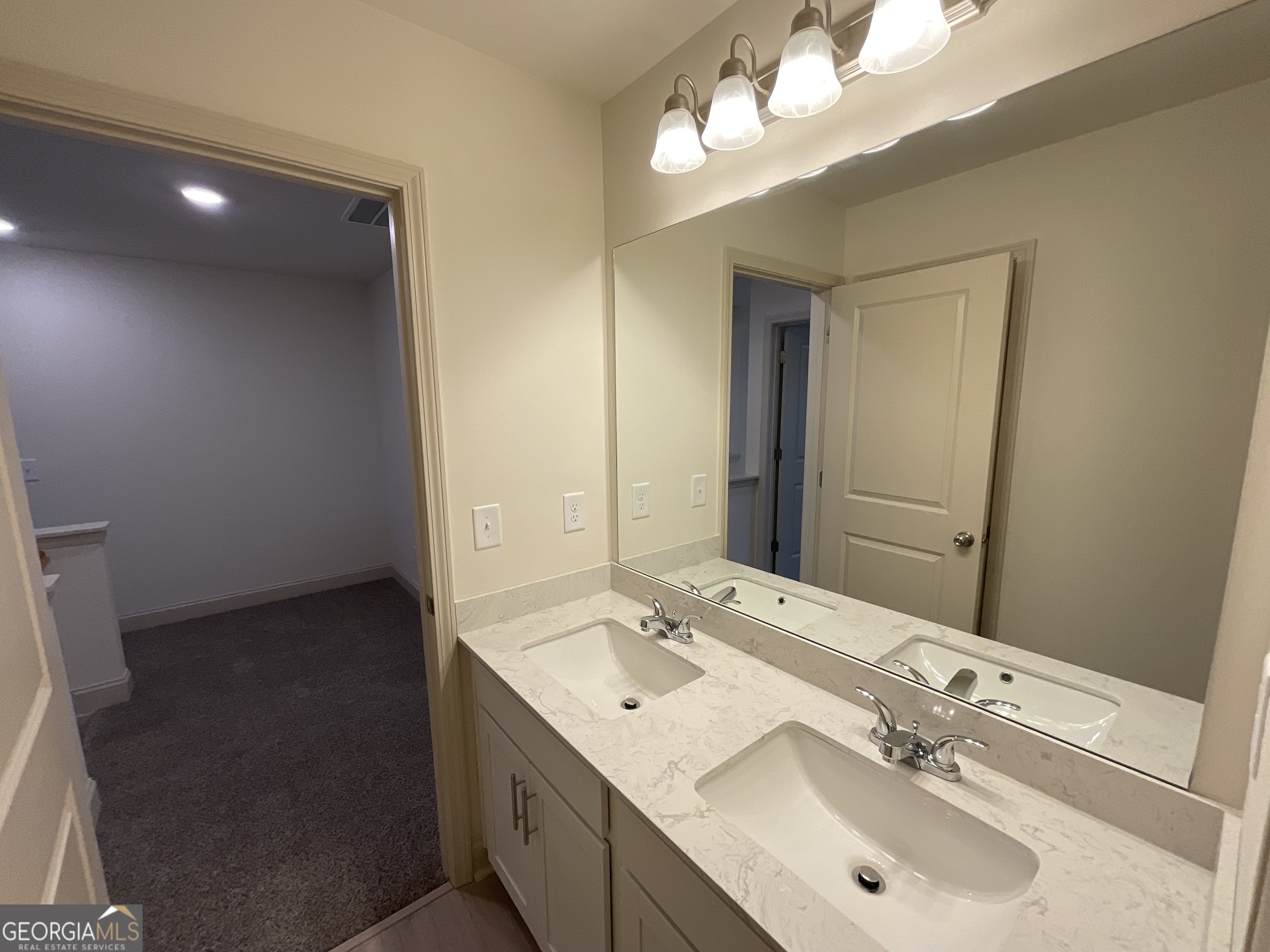 2413 Kumbanad Court Property Photo 24