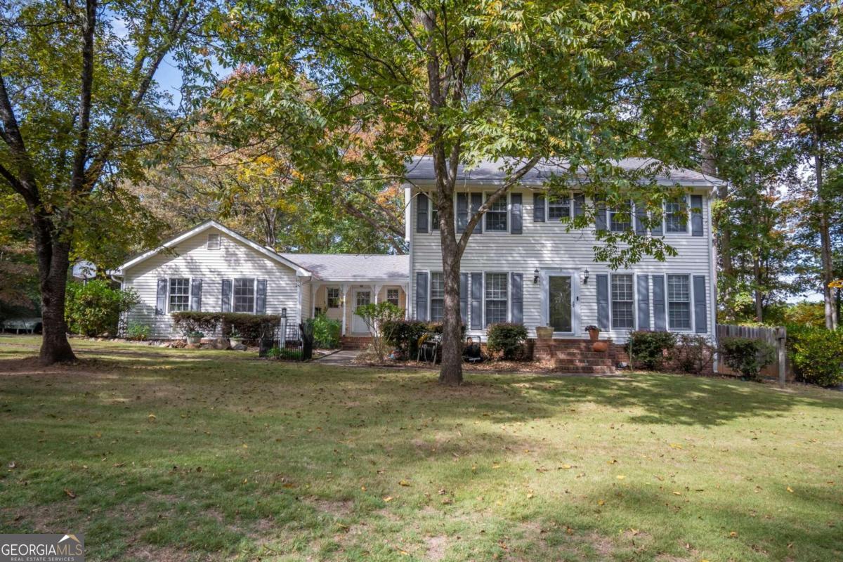 100 Hanover Drive Property Photo 1