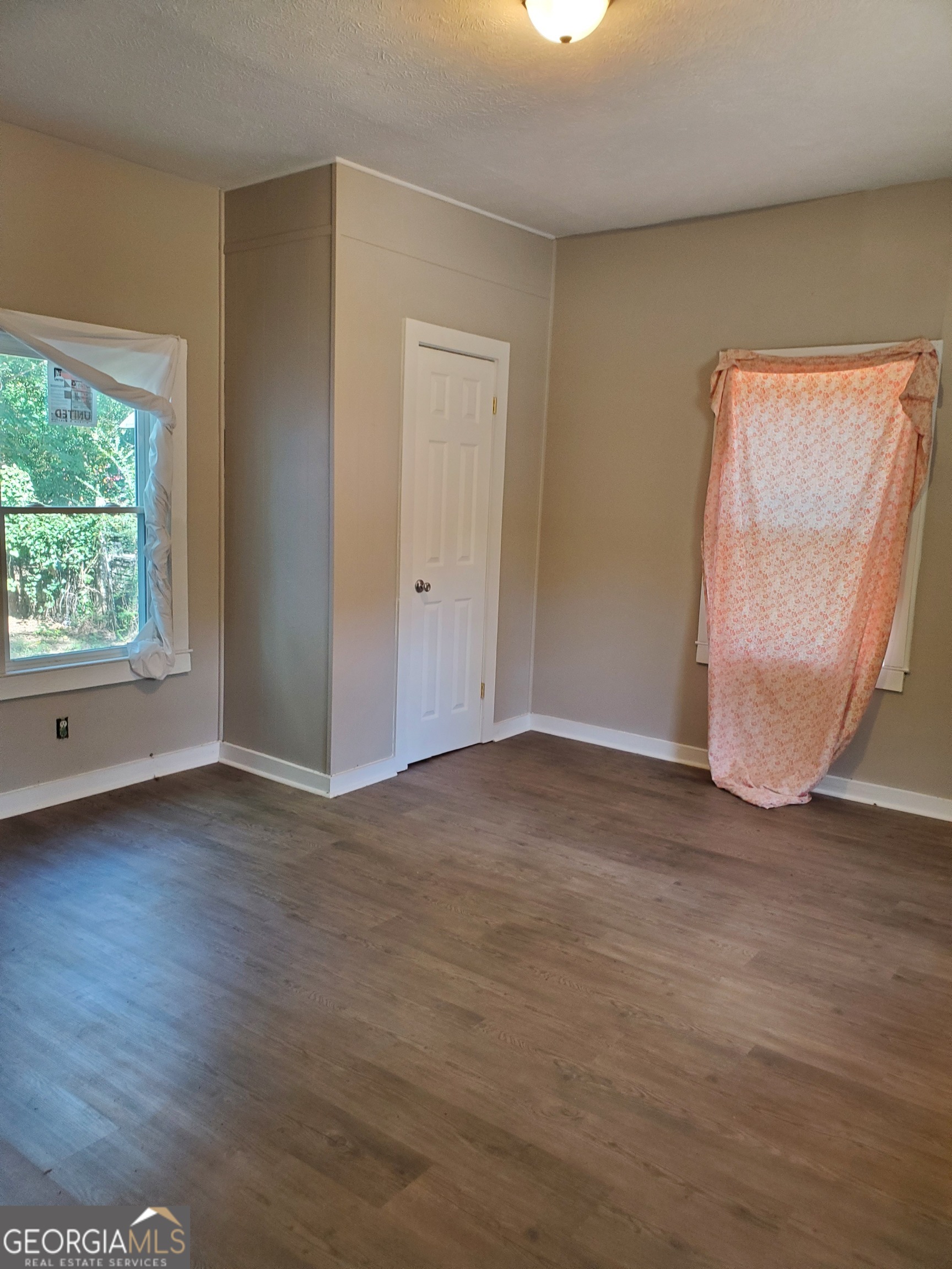 522 Hinton Street Property Photo 4