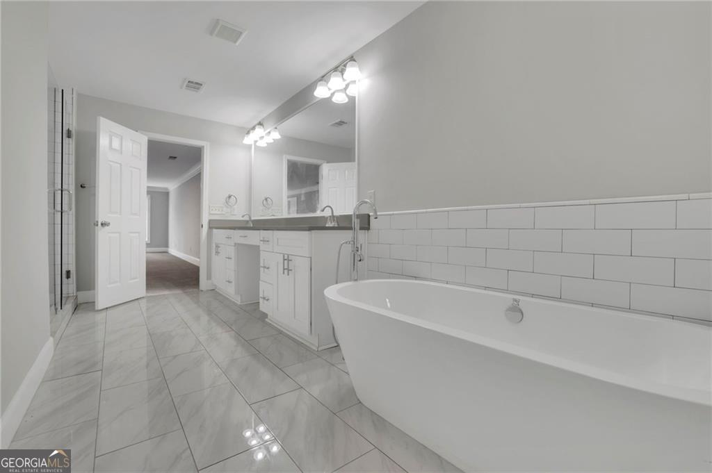 10 Braemore Drive Property Photo 34