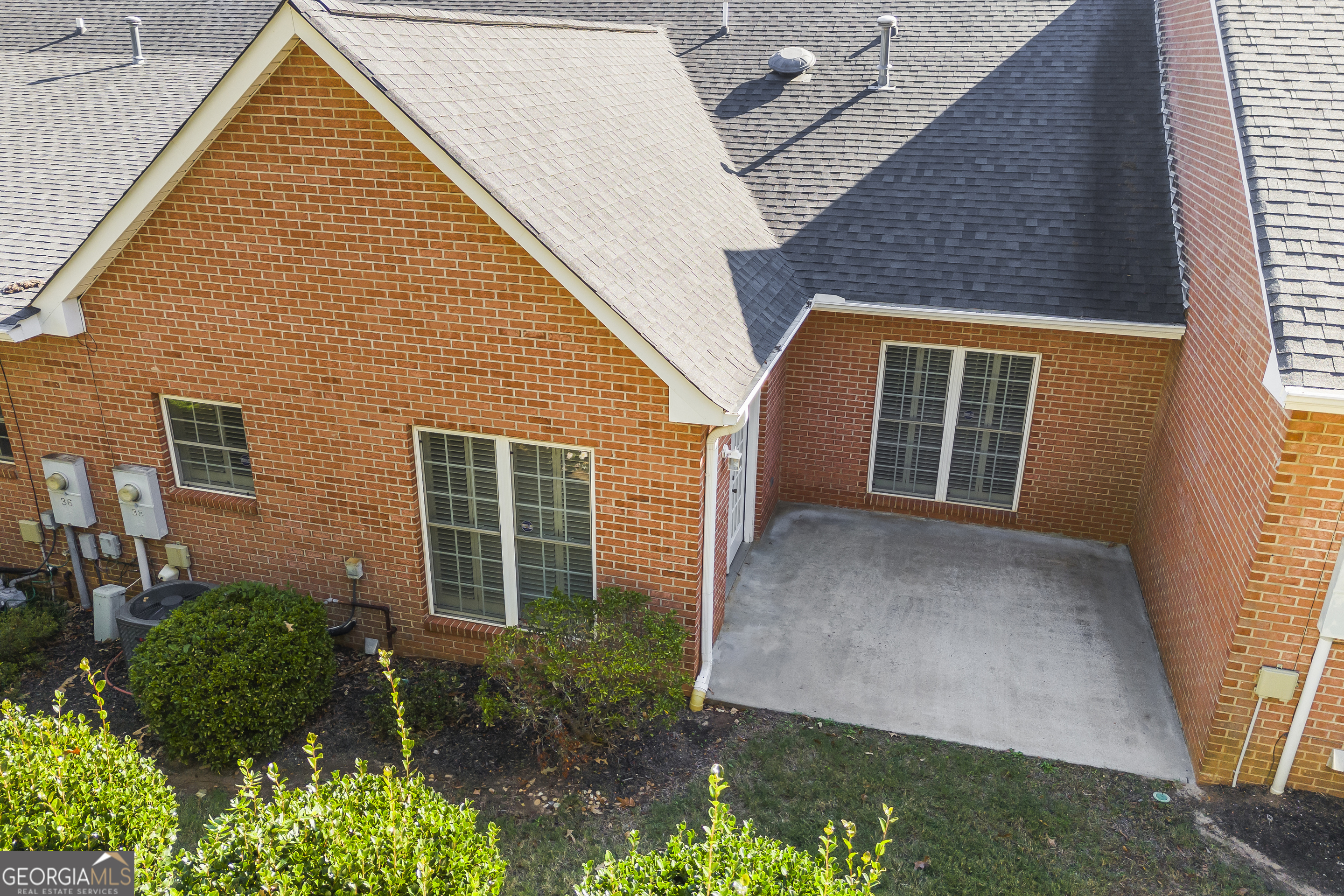 38 Somerset Court Property Photo 5