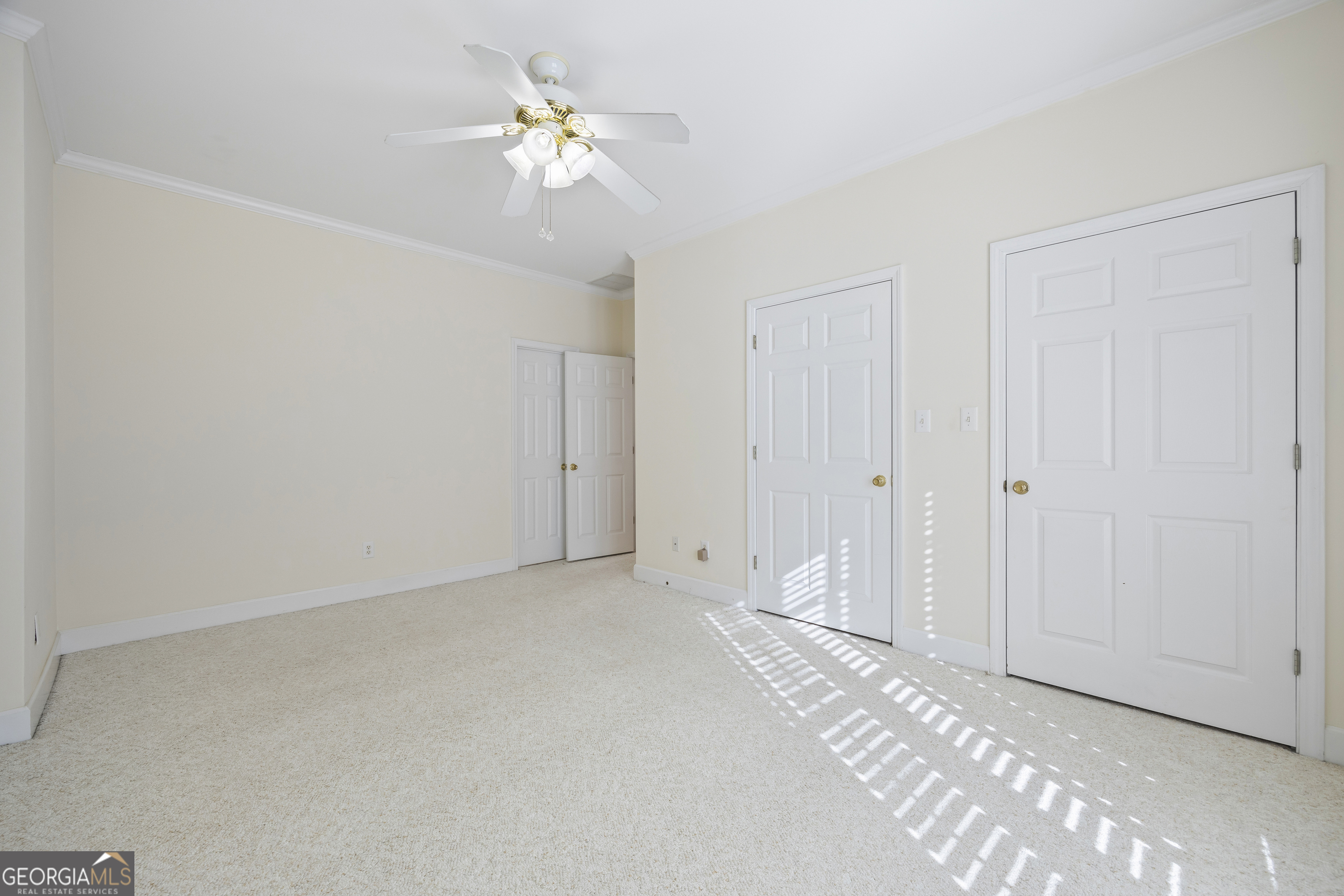 38 Somerset Court Property Photo 9