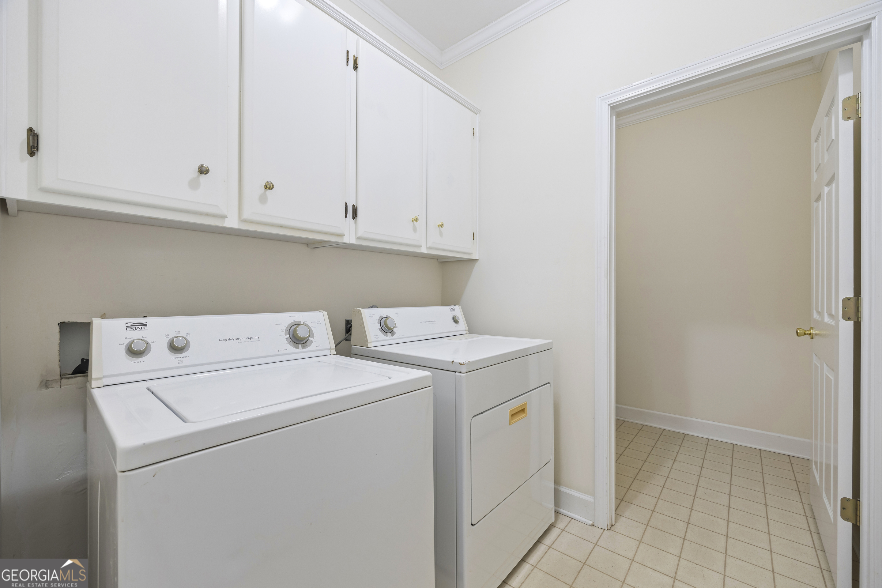 38 Somerset Court Property Photo 12