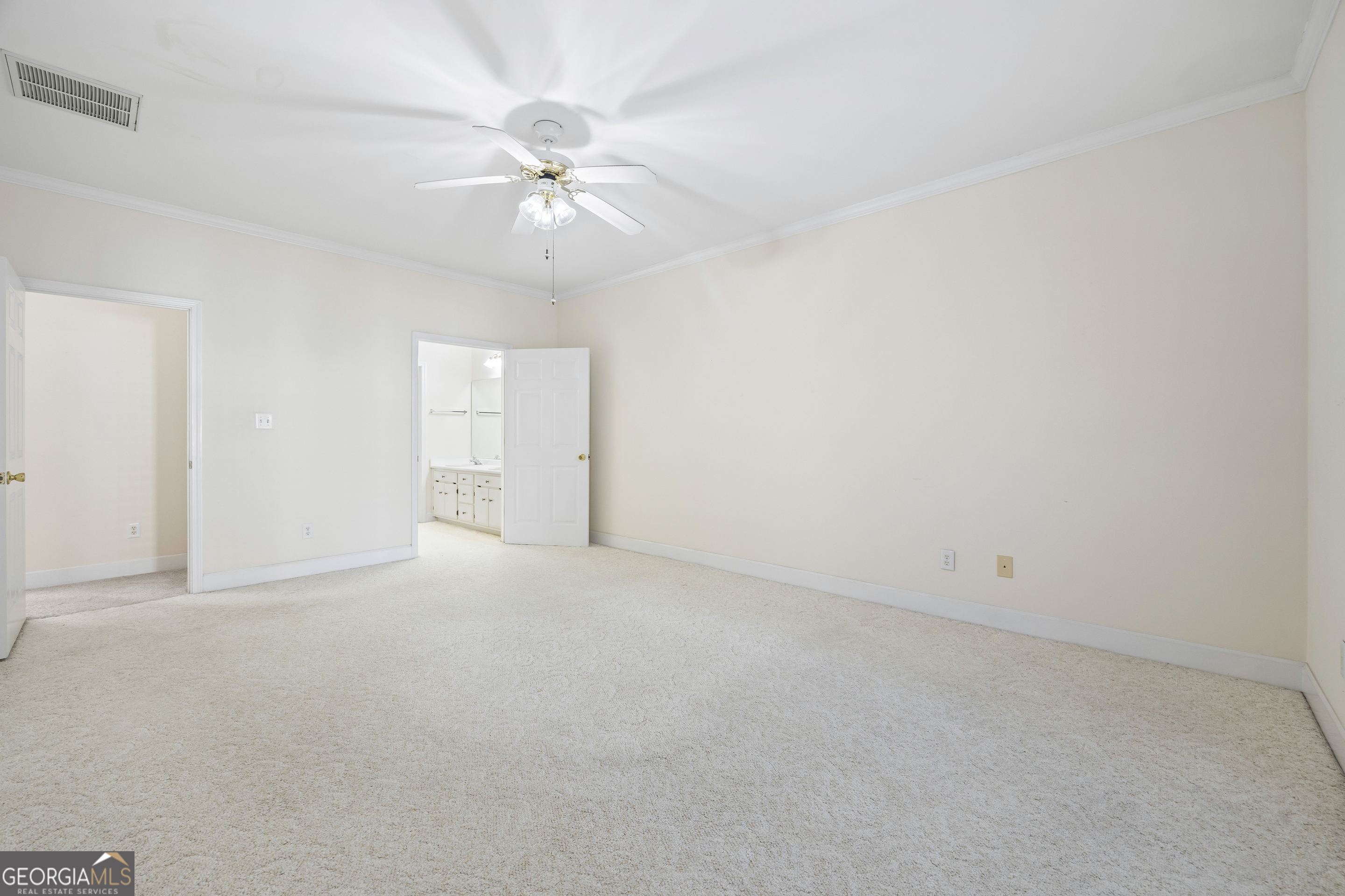 38 Somerset Court Property Photo 16