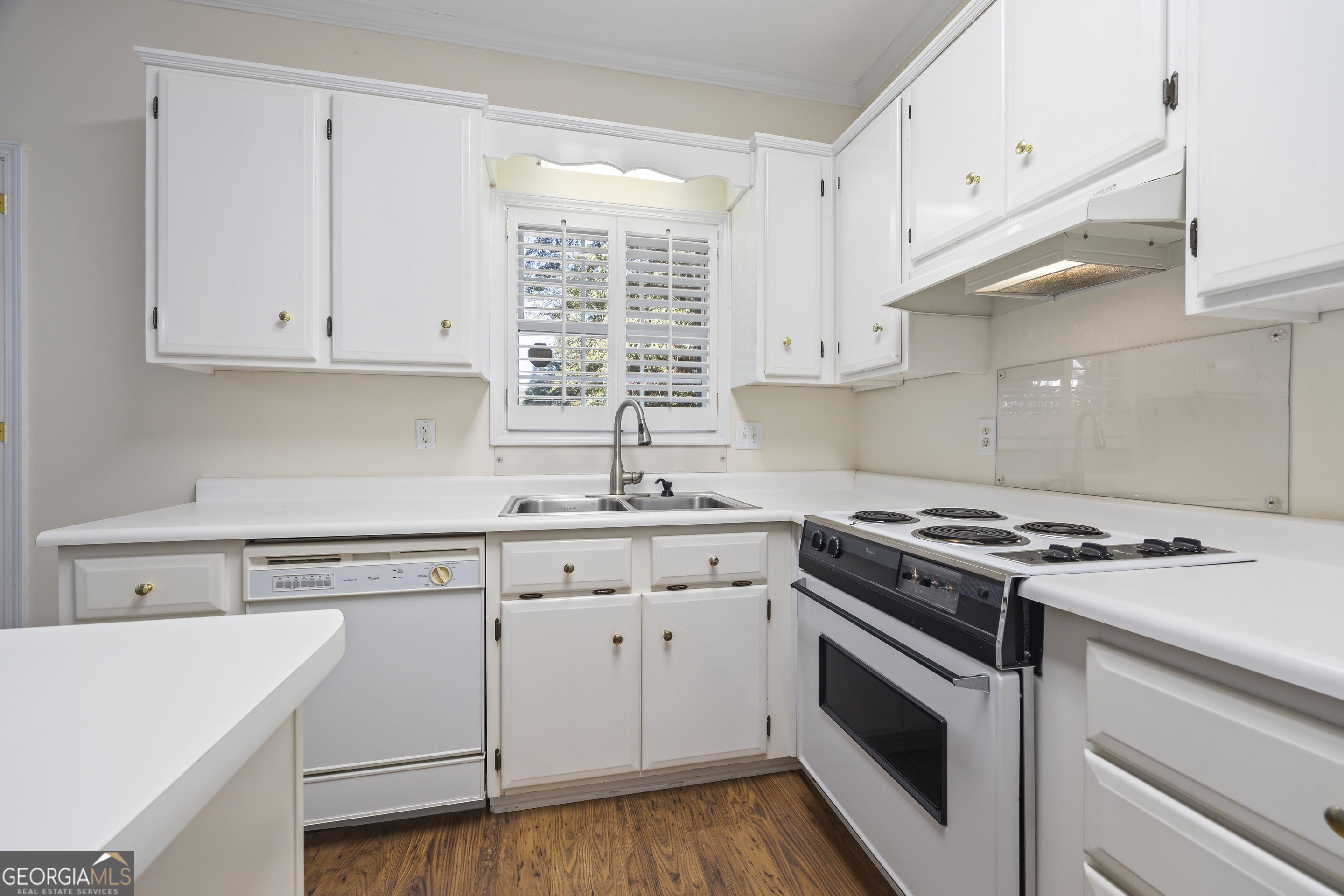 38 Somerset Court Property Photo 29