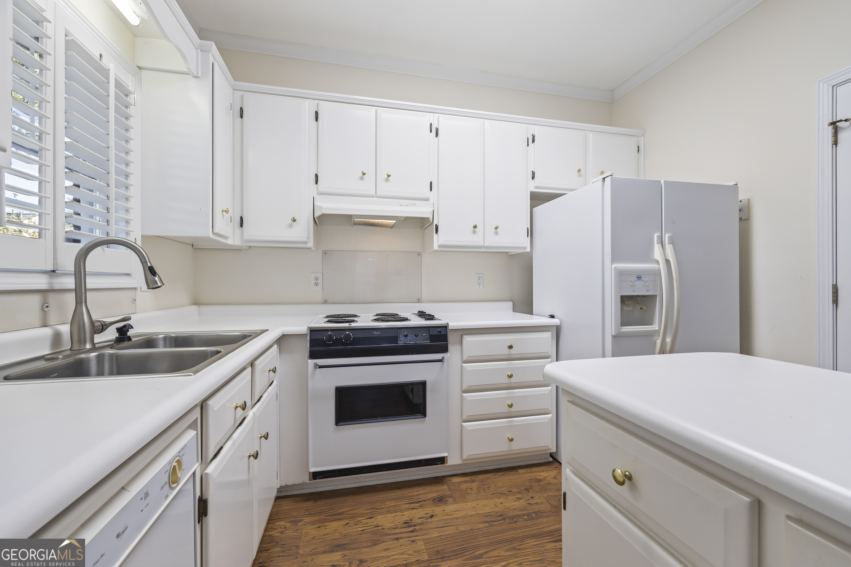 38 Somerset Court Property Photo 30
