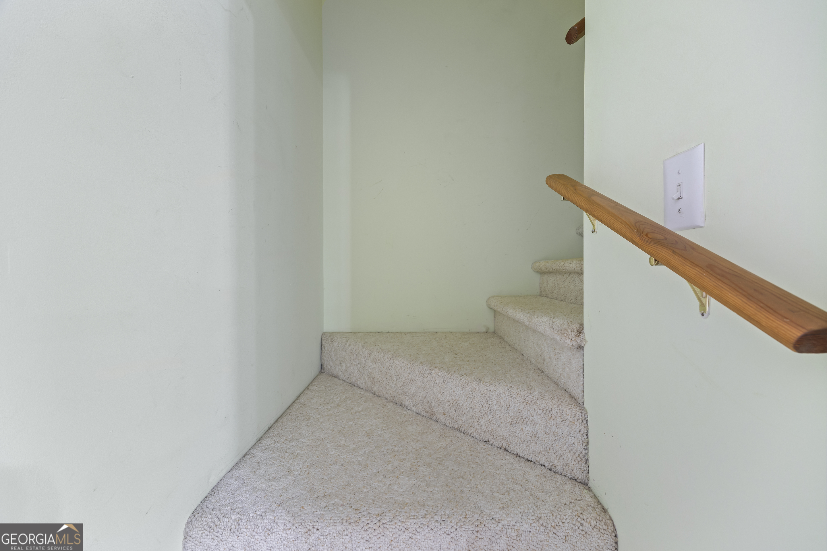 38 Somerset Court Property Photo 32