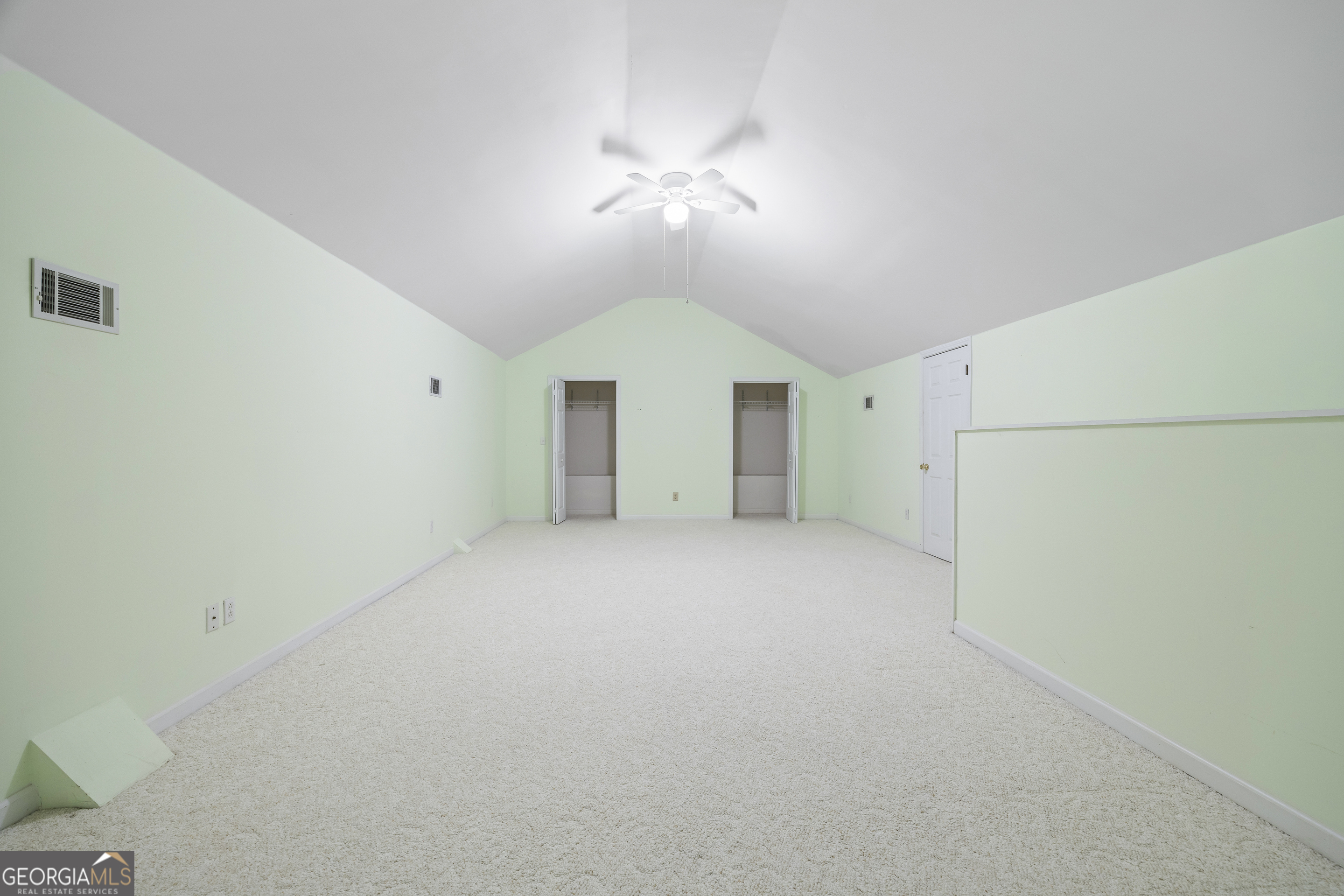 38 Somerset Court Property Photo 35