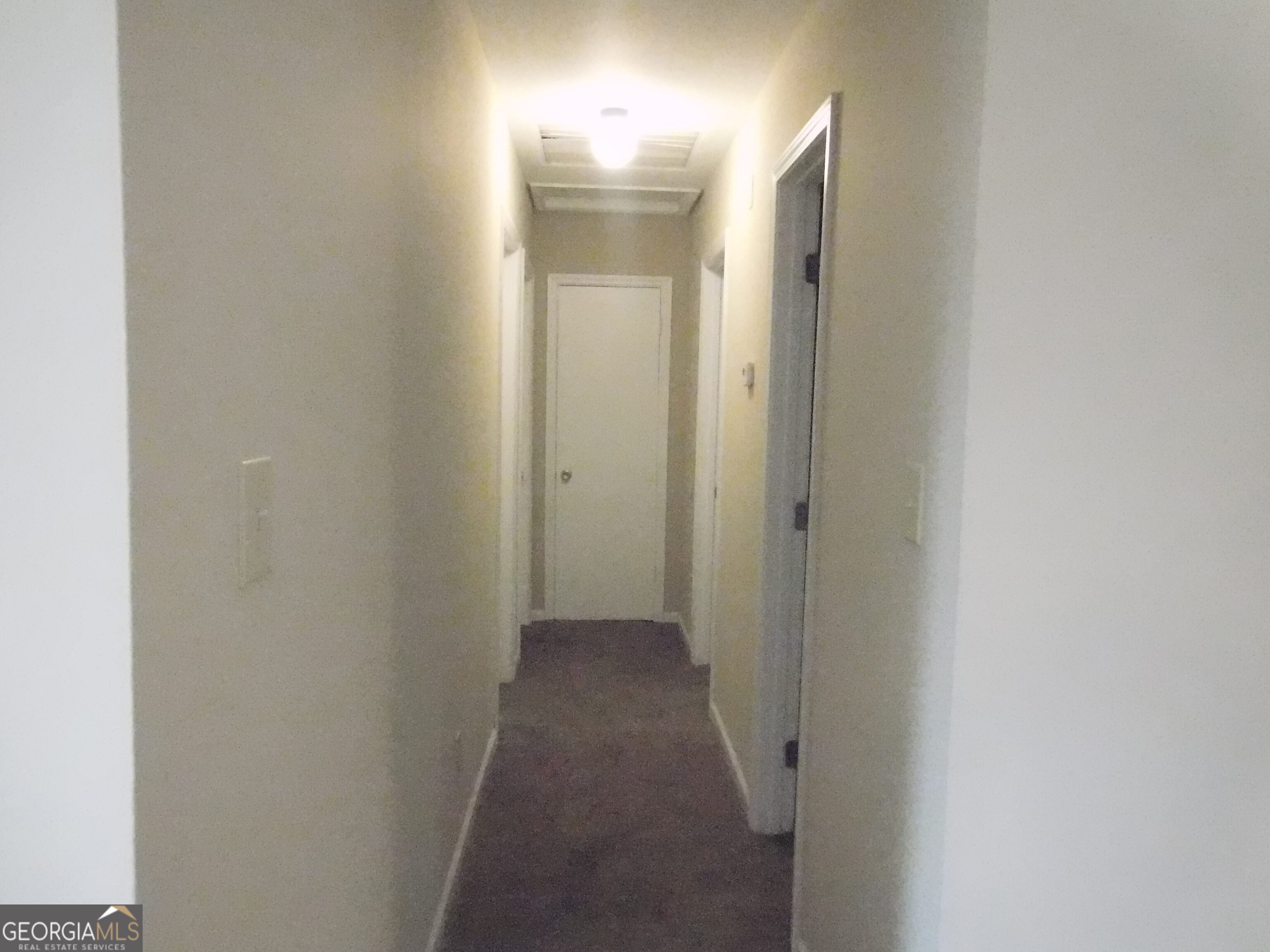 8060 Northcrest Drive Property Photo 6