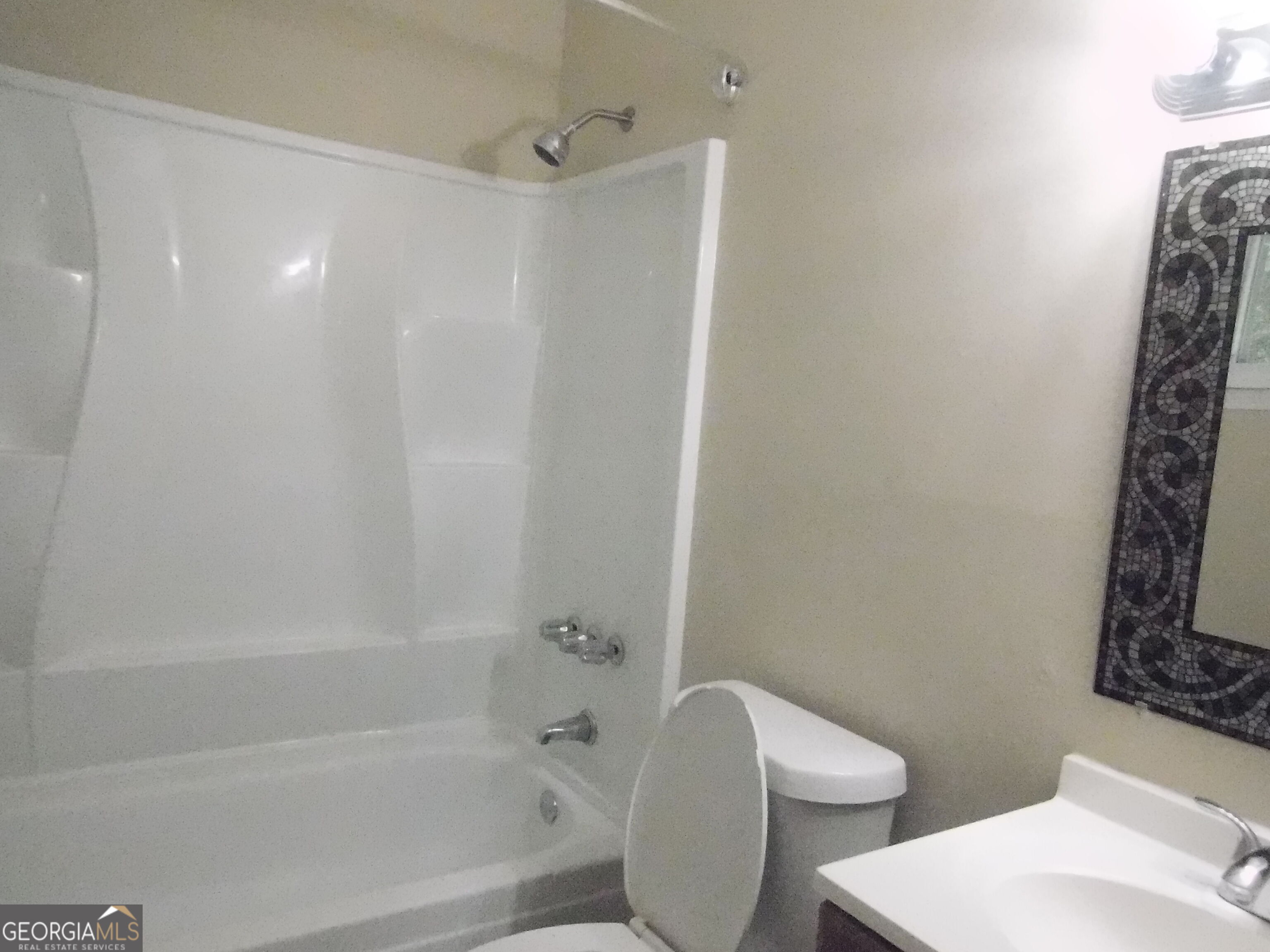 8060 Northcrest Drive Property Photo 12
