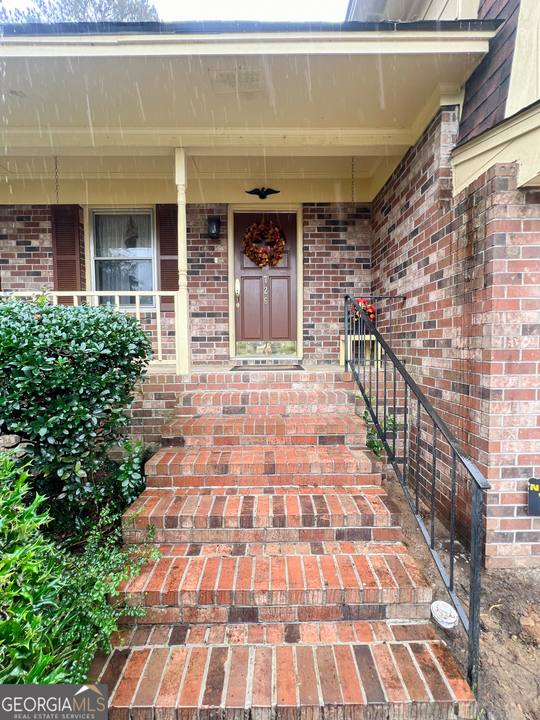 726 Victoria Circle Property Photo 2