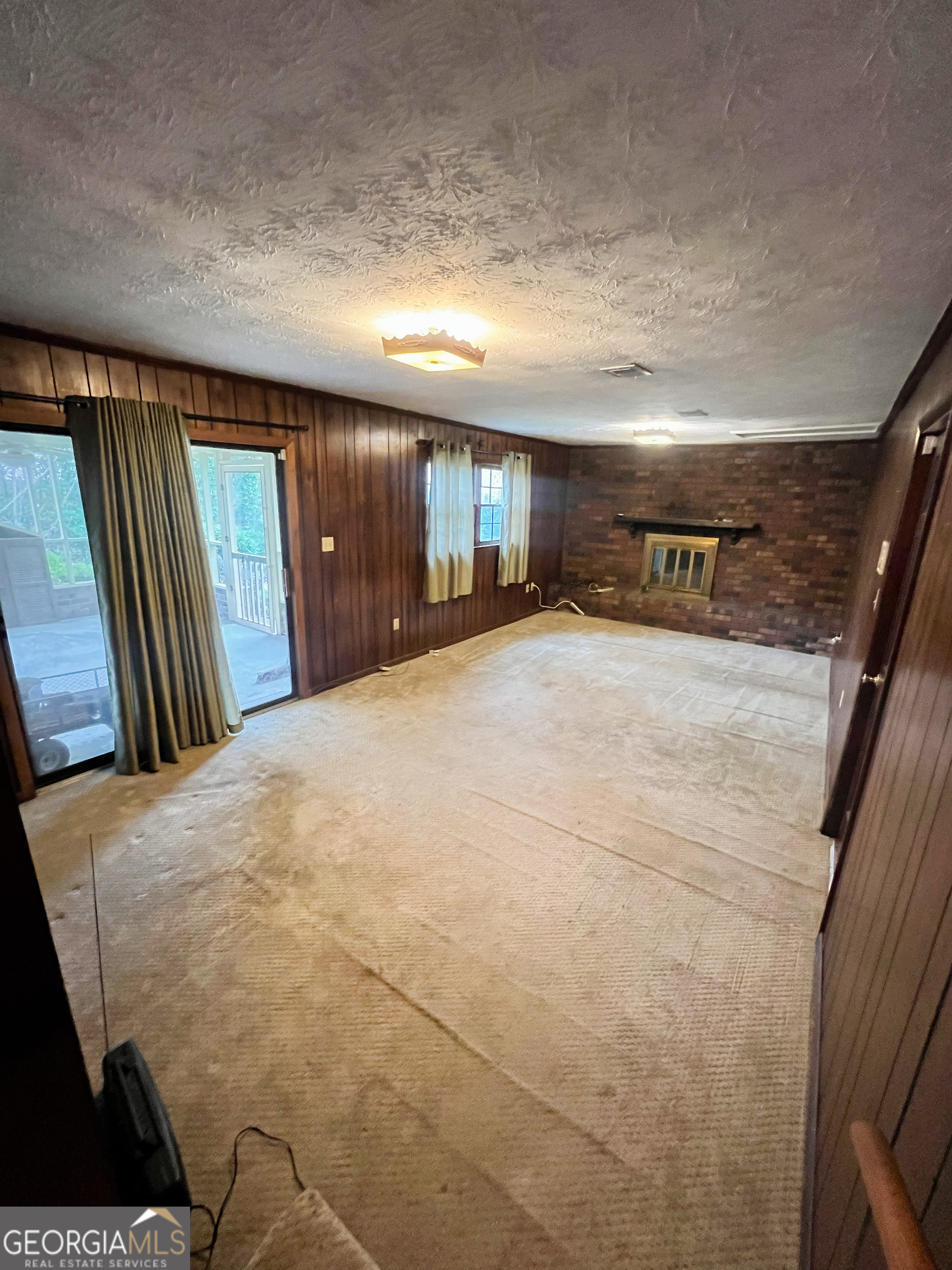 726 Victoria Circle Property Photo 16