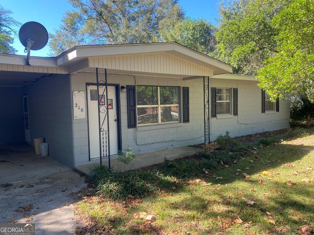 218 Lassiter Drive Property Photo 1