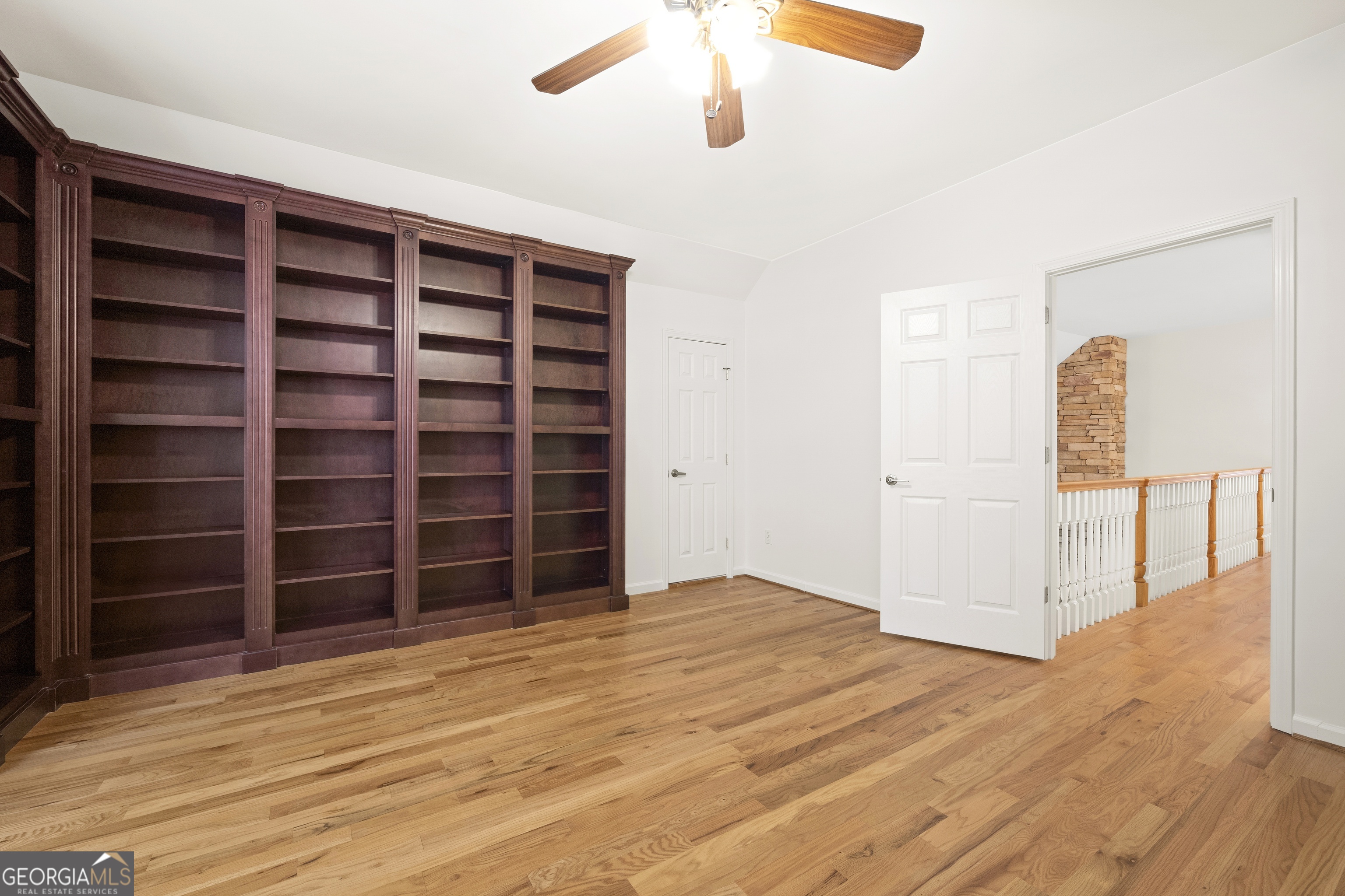 124 S Shore Drive Property Photo 15