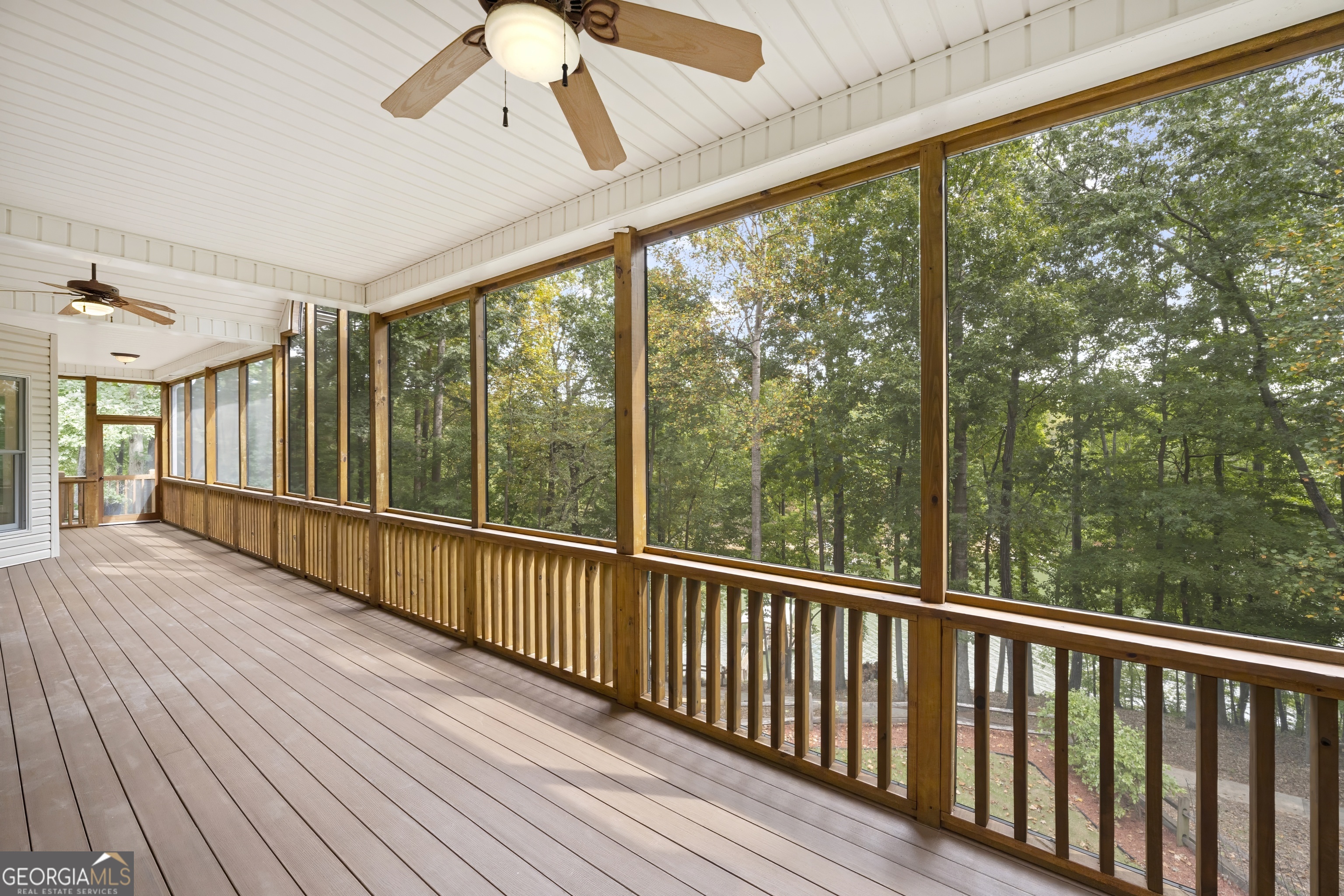 124 S Shore Drive Property Photo 16