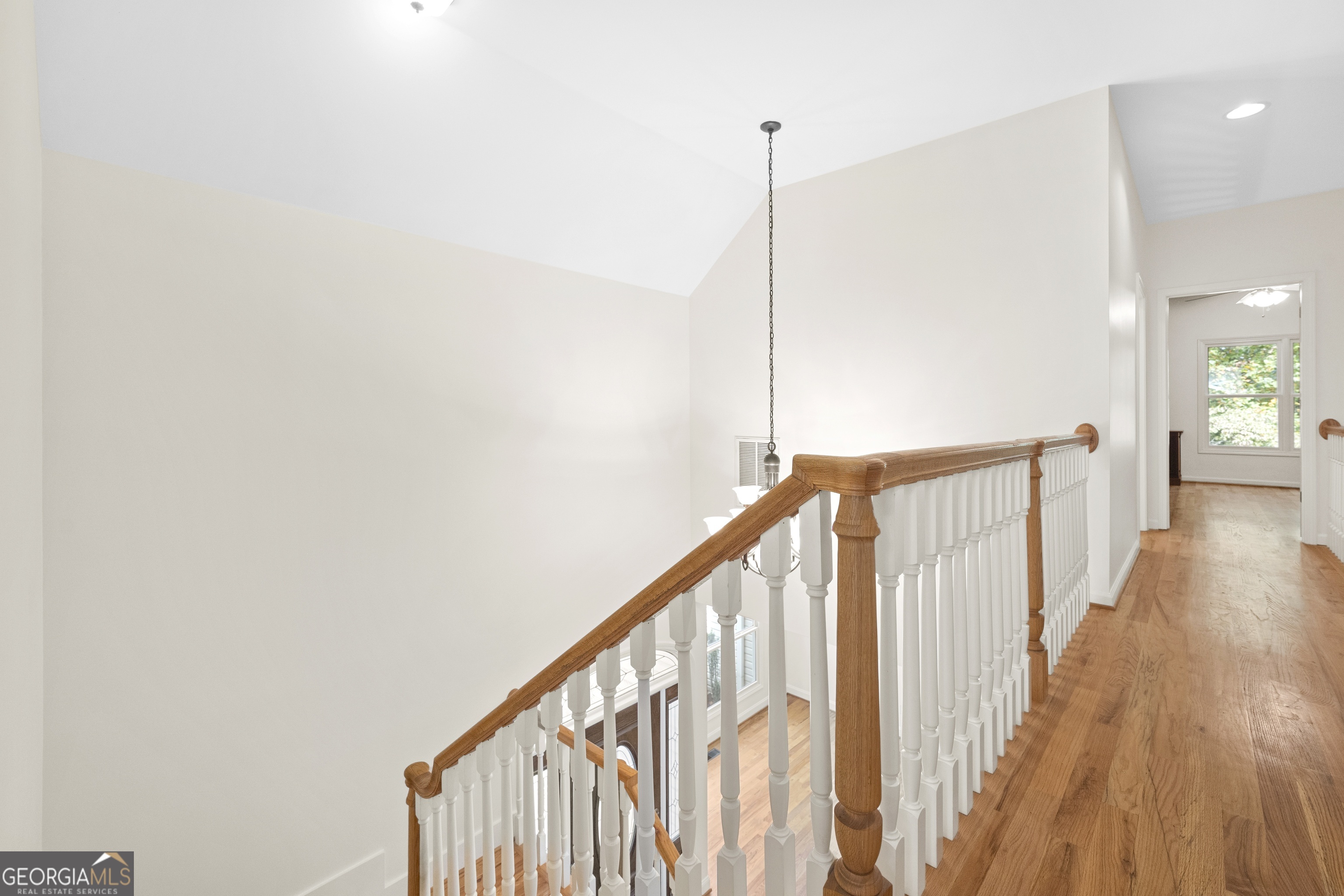 124 S Shore Drive Property Photo 20