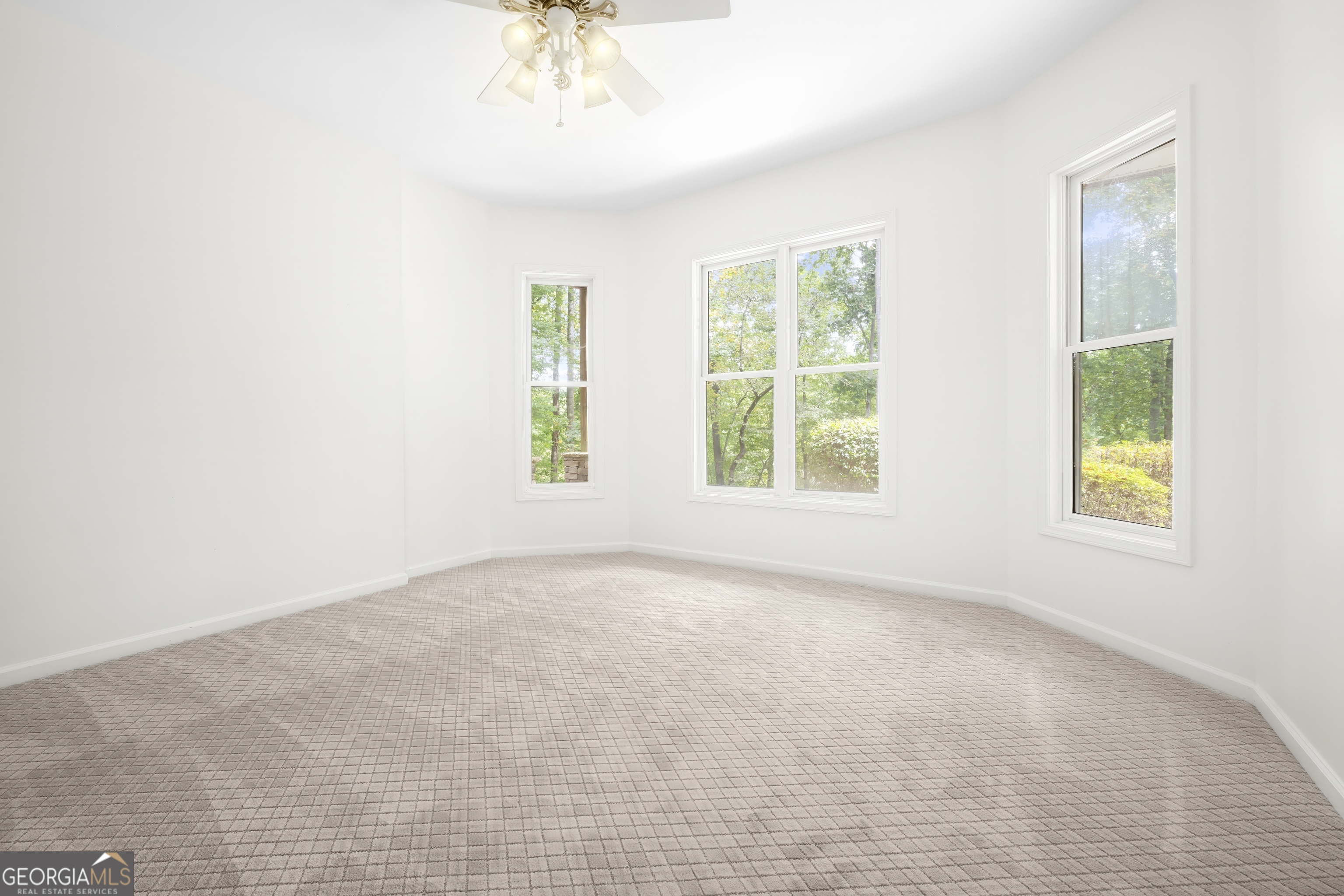 124 S Shore Drive Property Photo 29