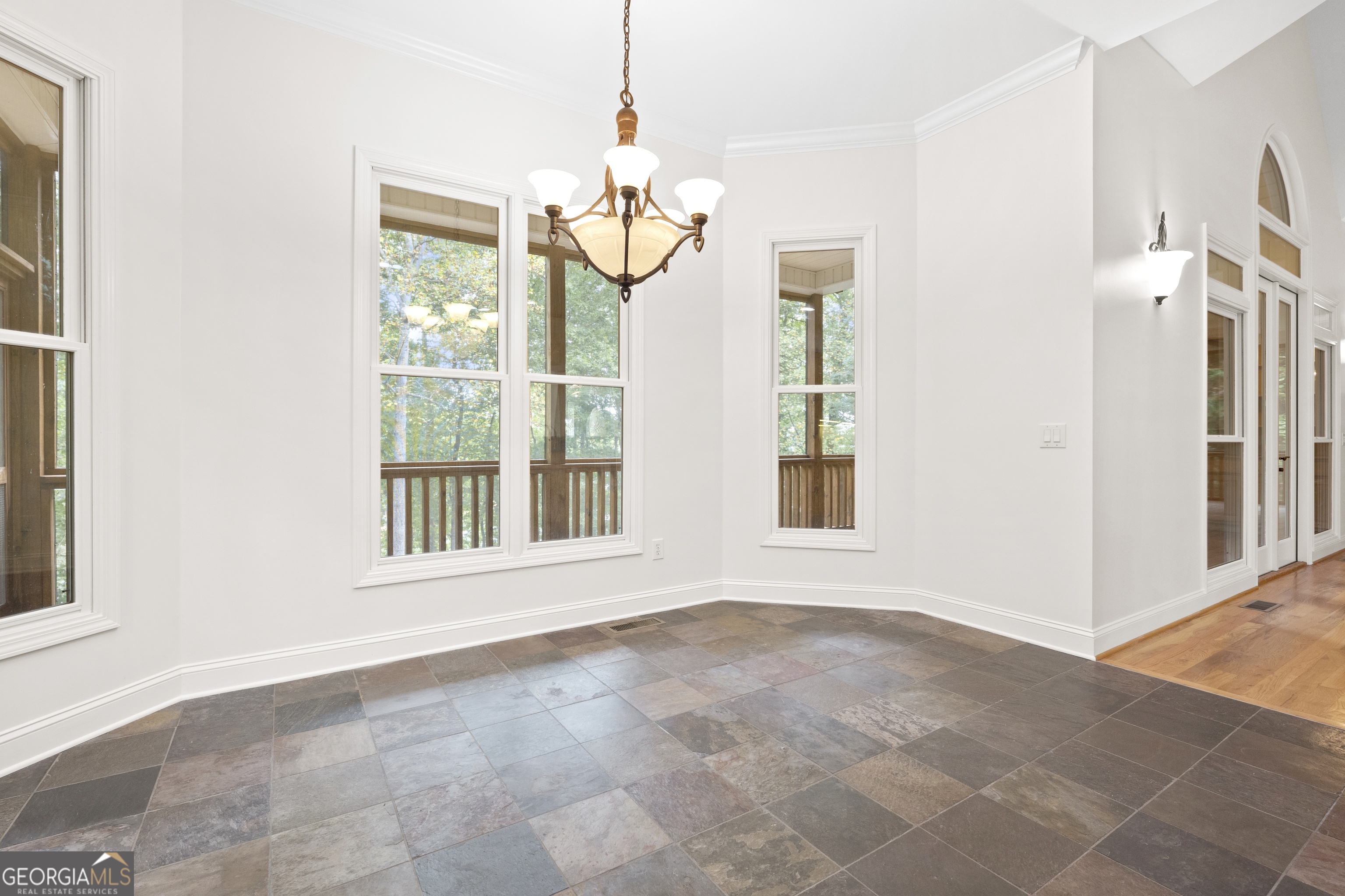 124 S Shore Drive Property Photo 31