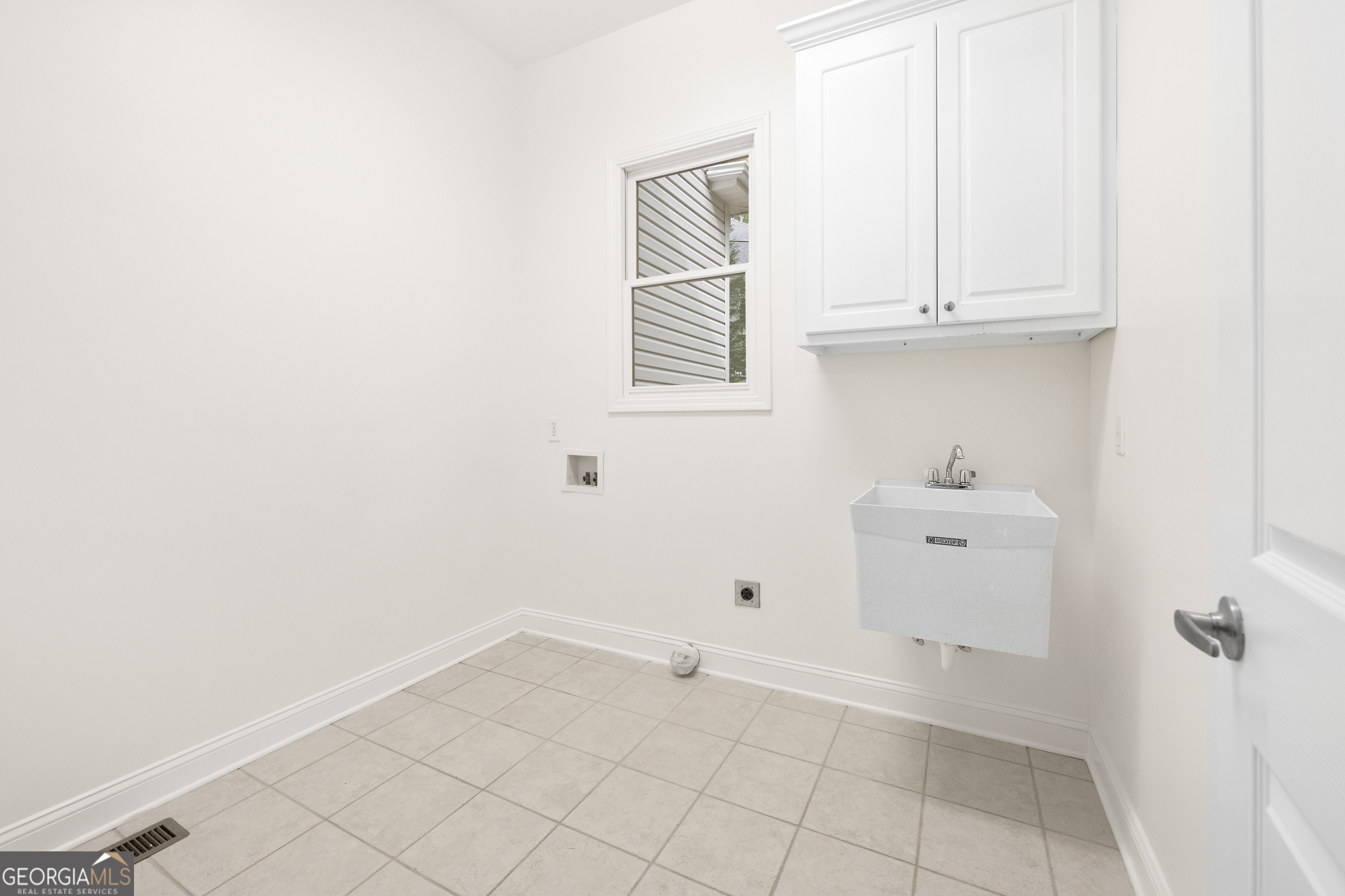 124 S Shore Drive Property Photo 38