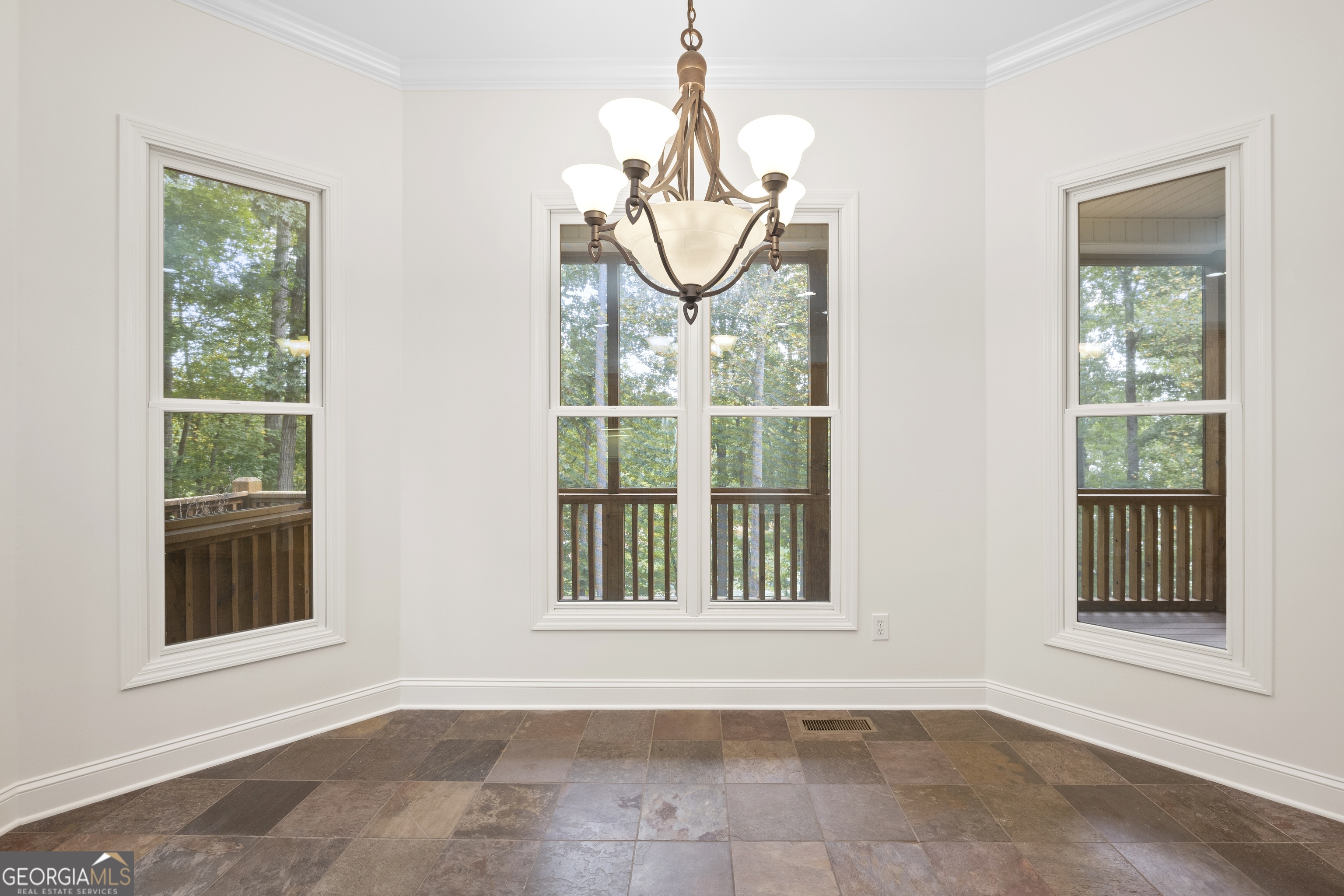 124 S Shore Drive Property Photo 43