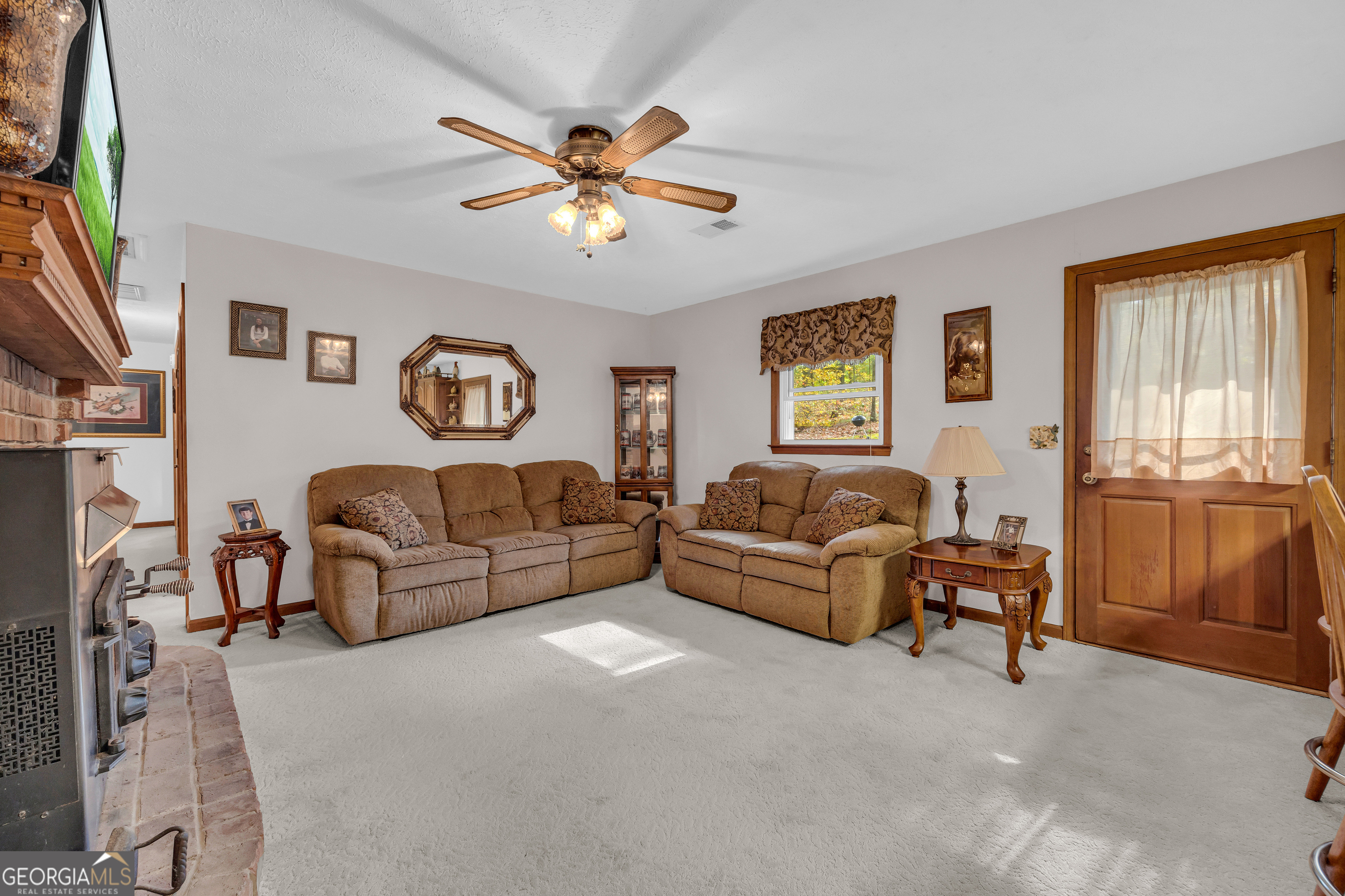 1049 Corbet Chappelear Road Property Photo 6