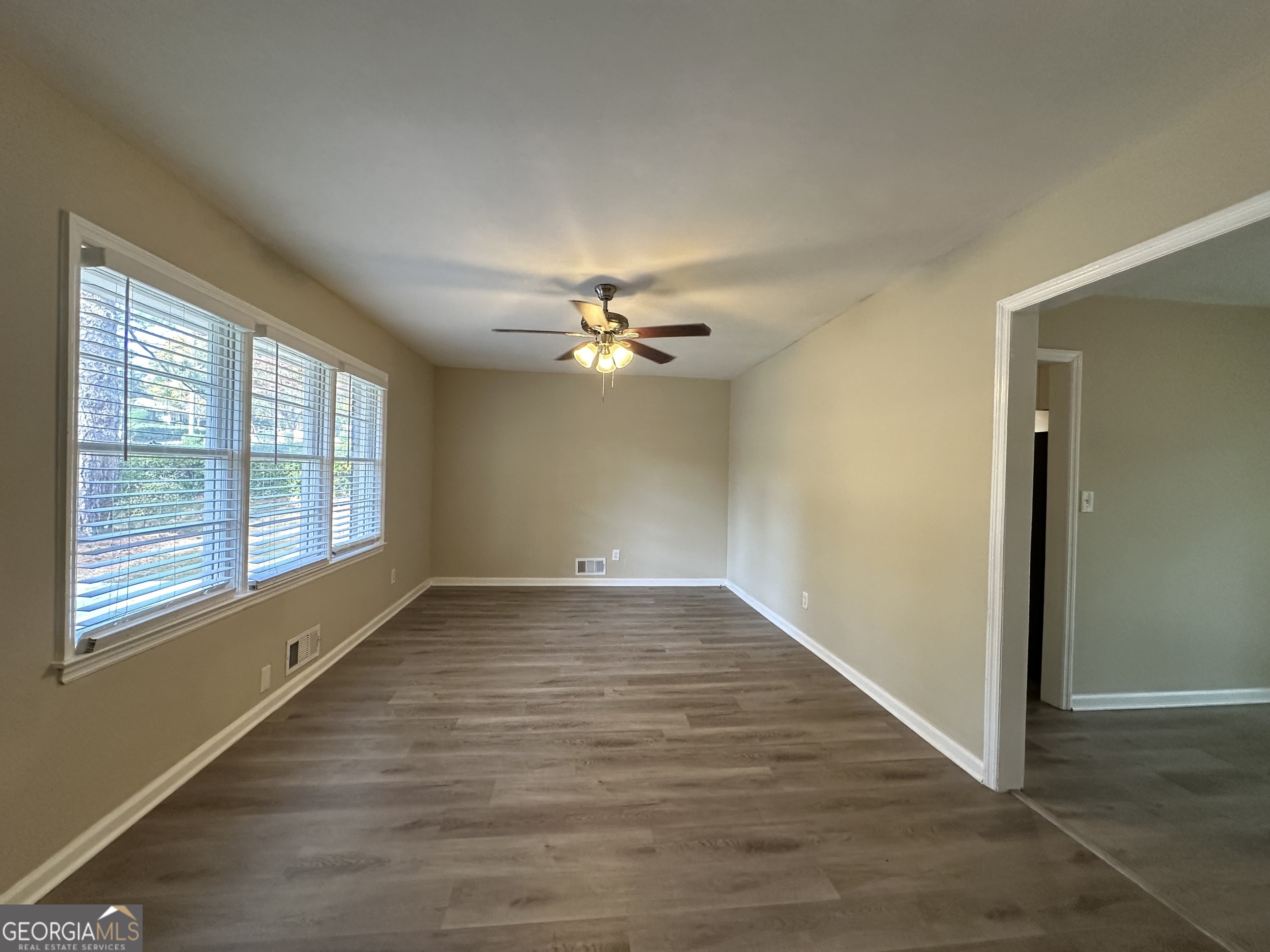 1581 Hollyhock Terrace Property Photo 3