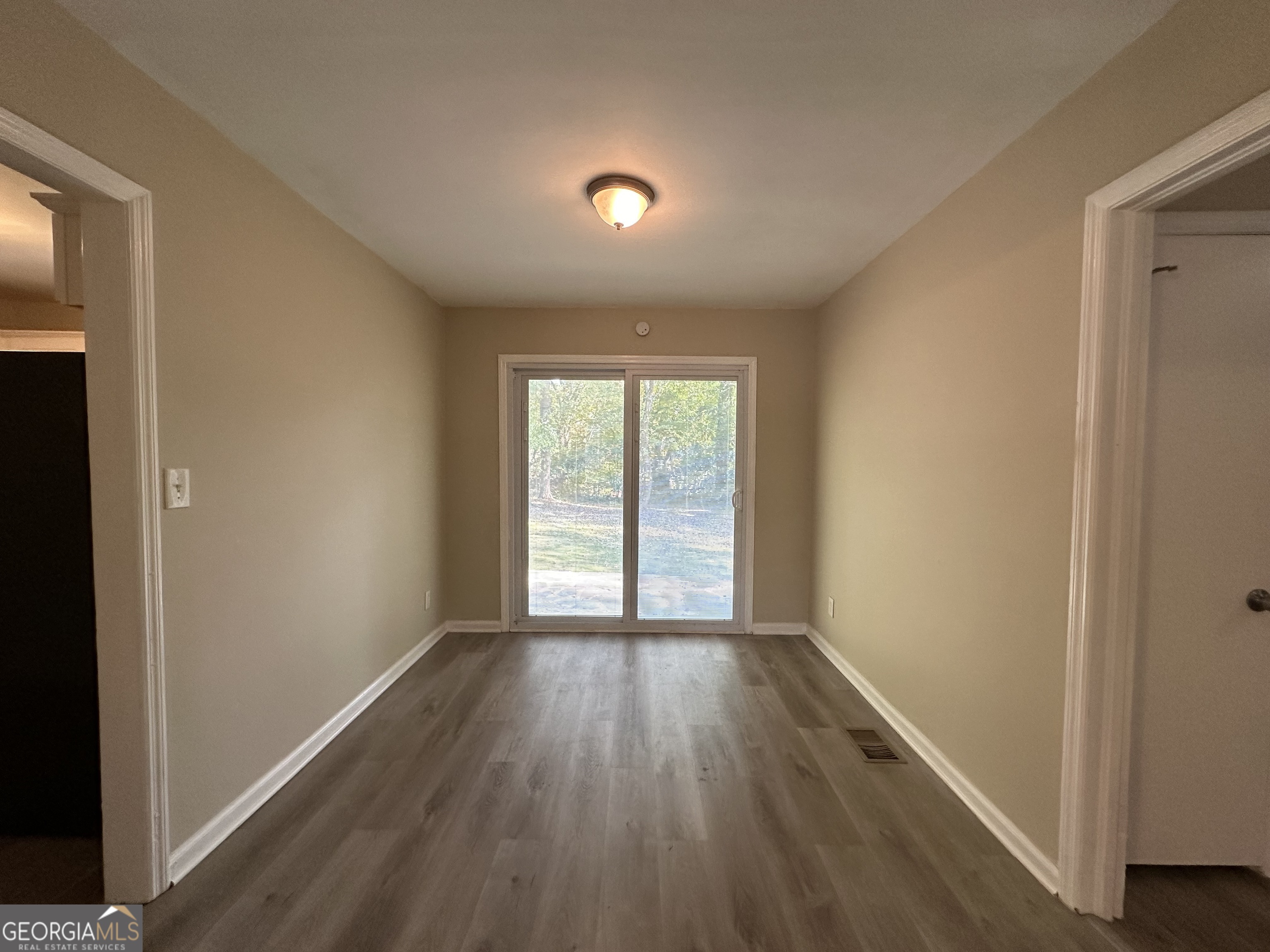 1581 Hollyhock Terrace Property Photo 5
