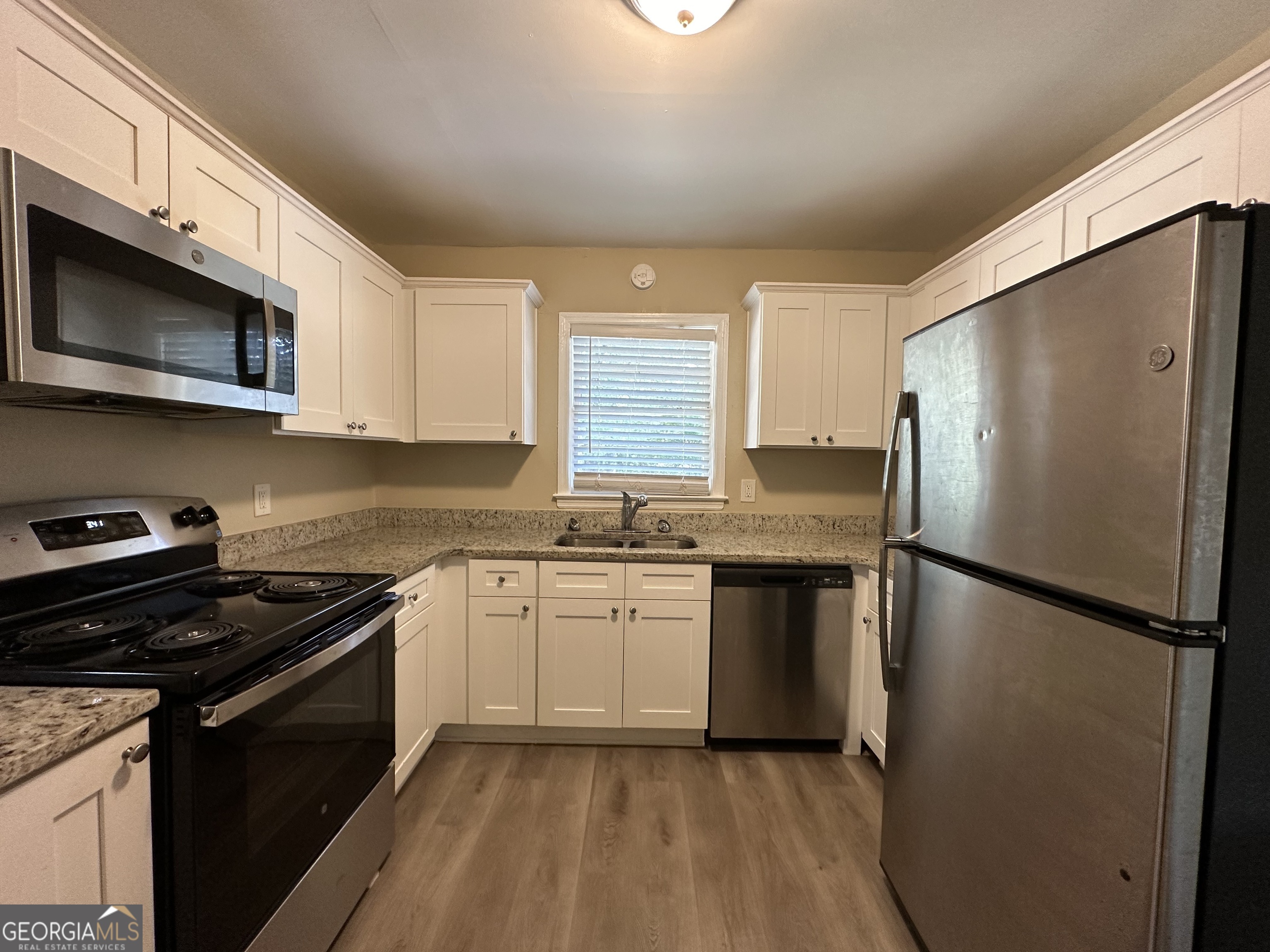 1581 Hollyhock Terrace Property Photo 6