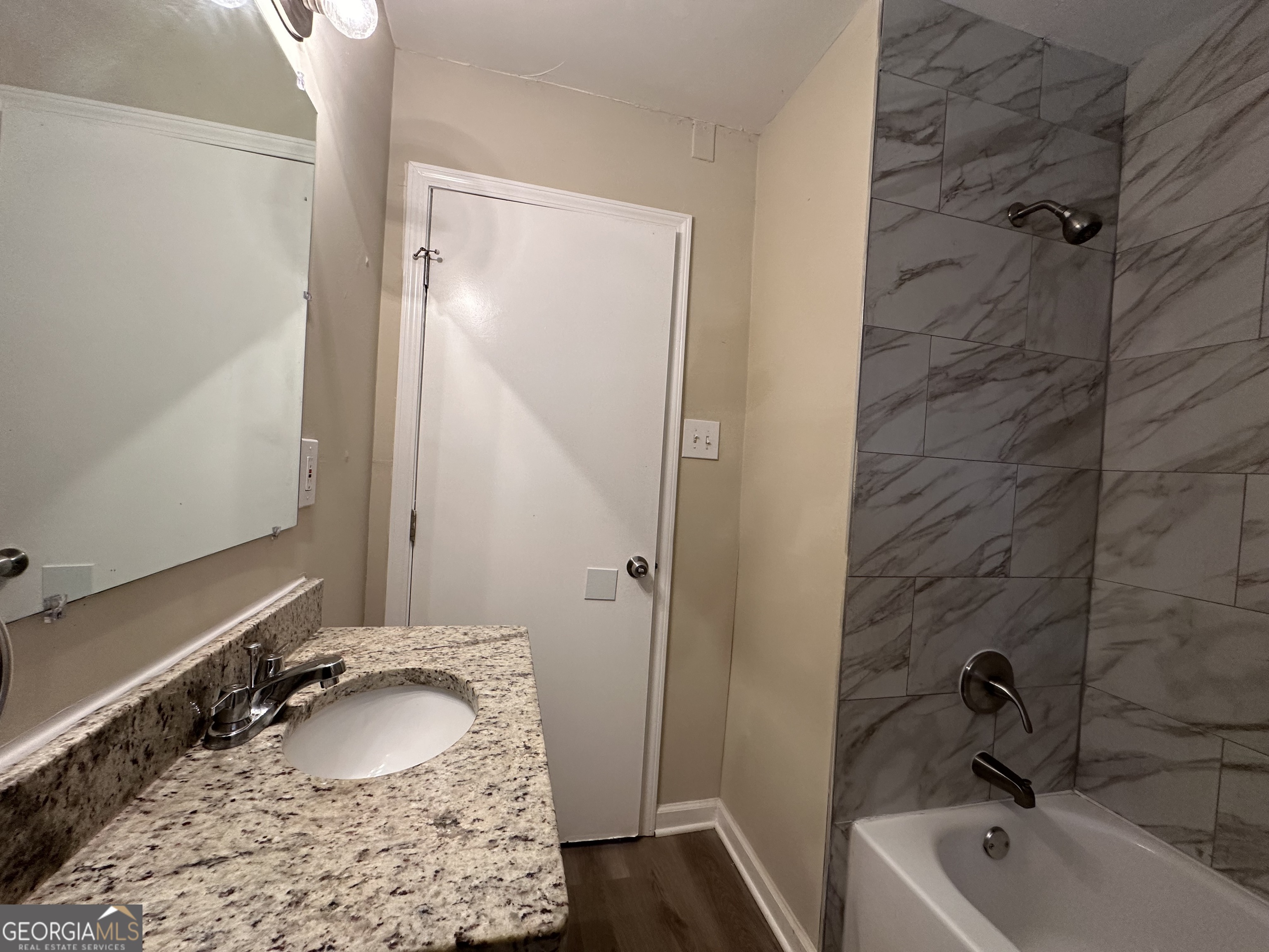 1581 Hollyhock Terrace Property Photo 8