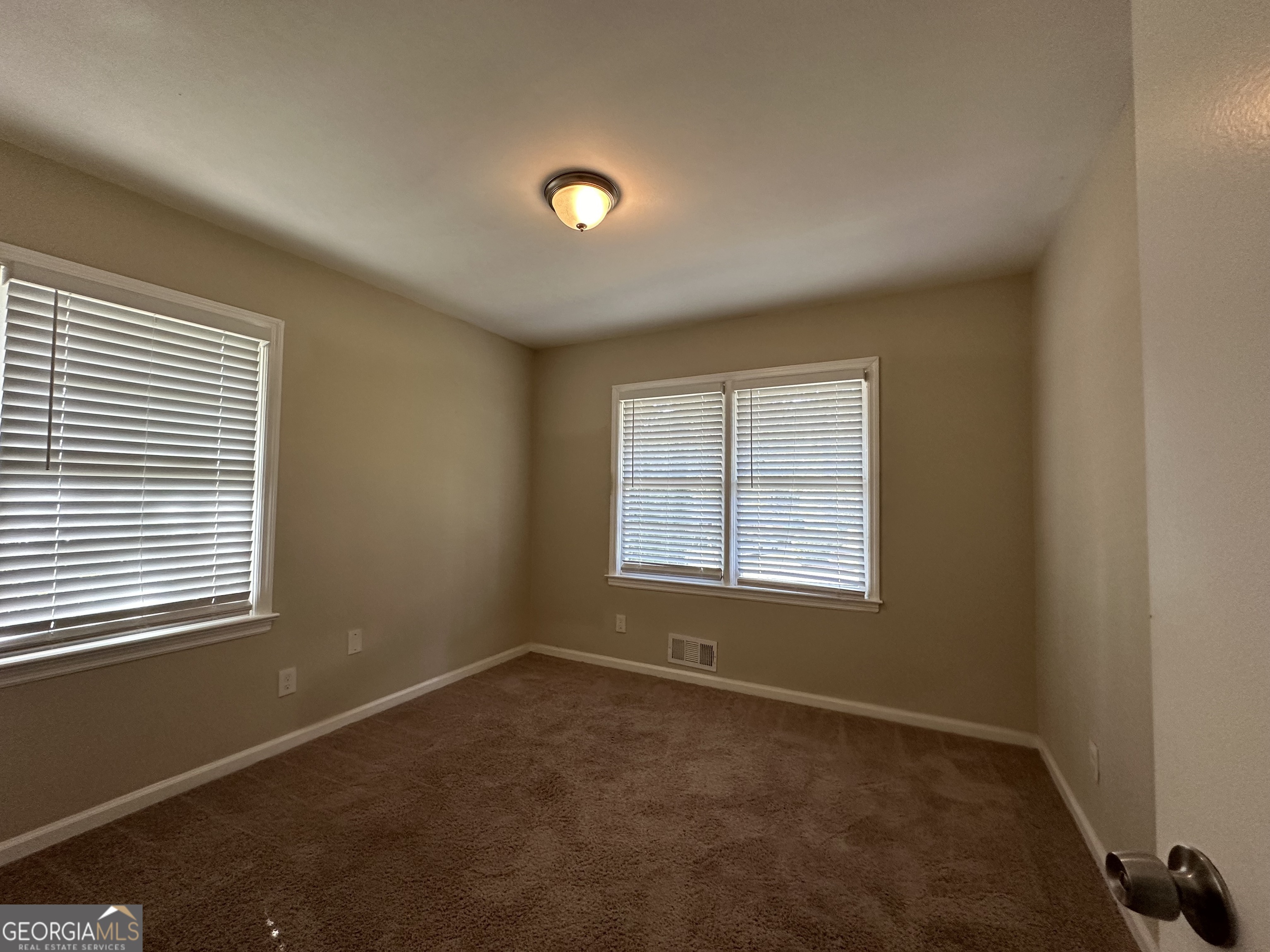 1581 Hollyhock Terrace Property Photo 12