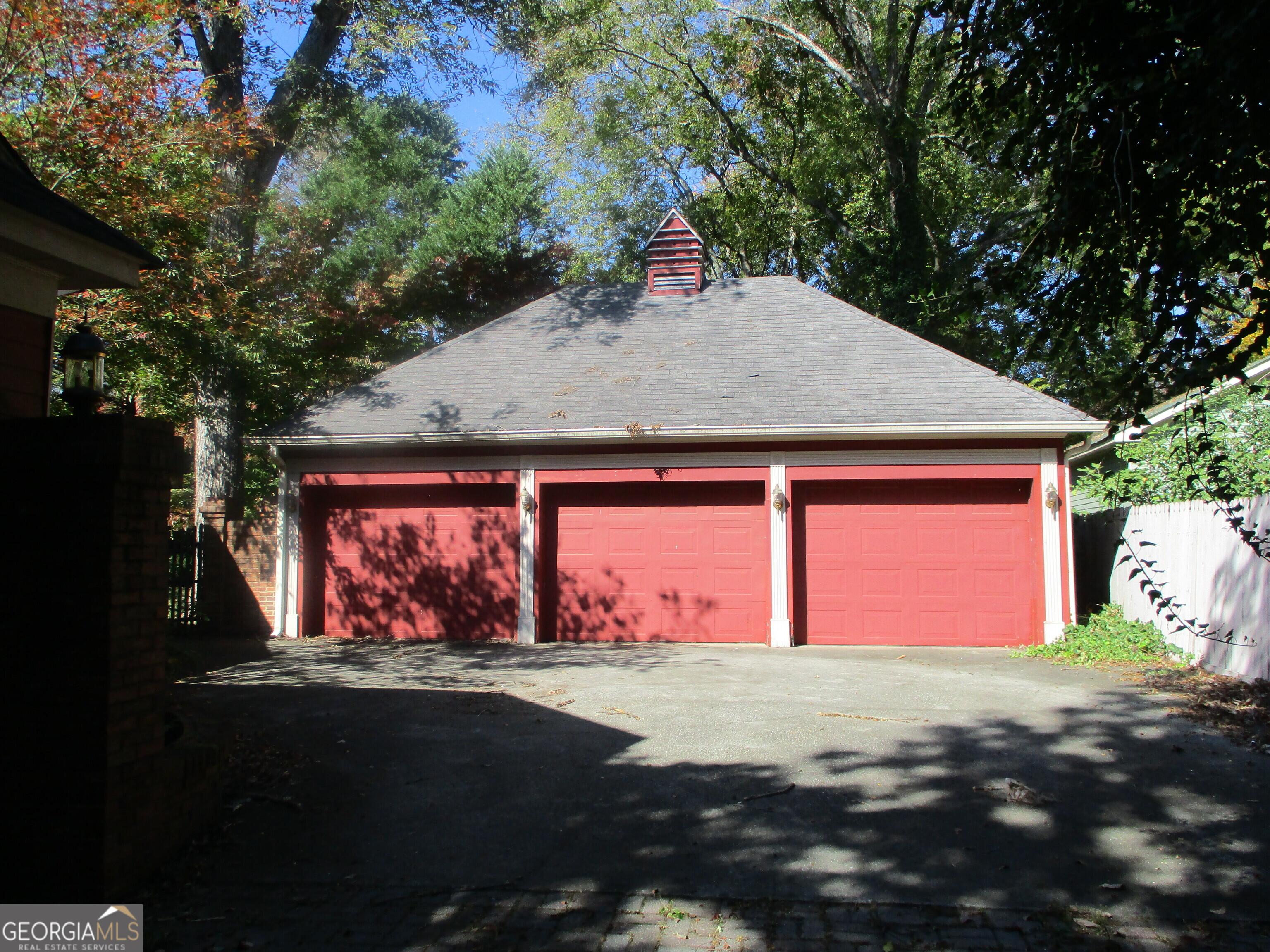 251 Pine Street Property Photo 2