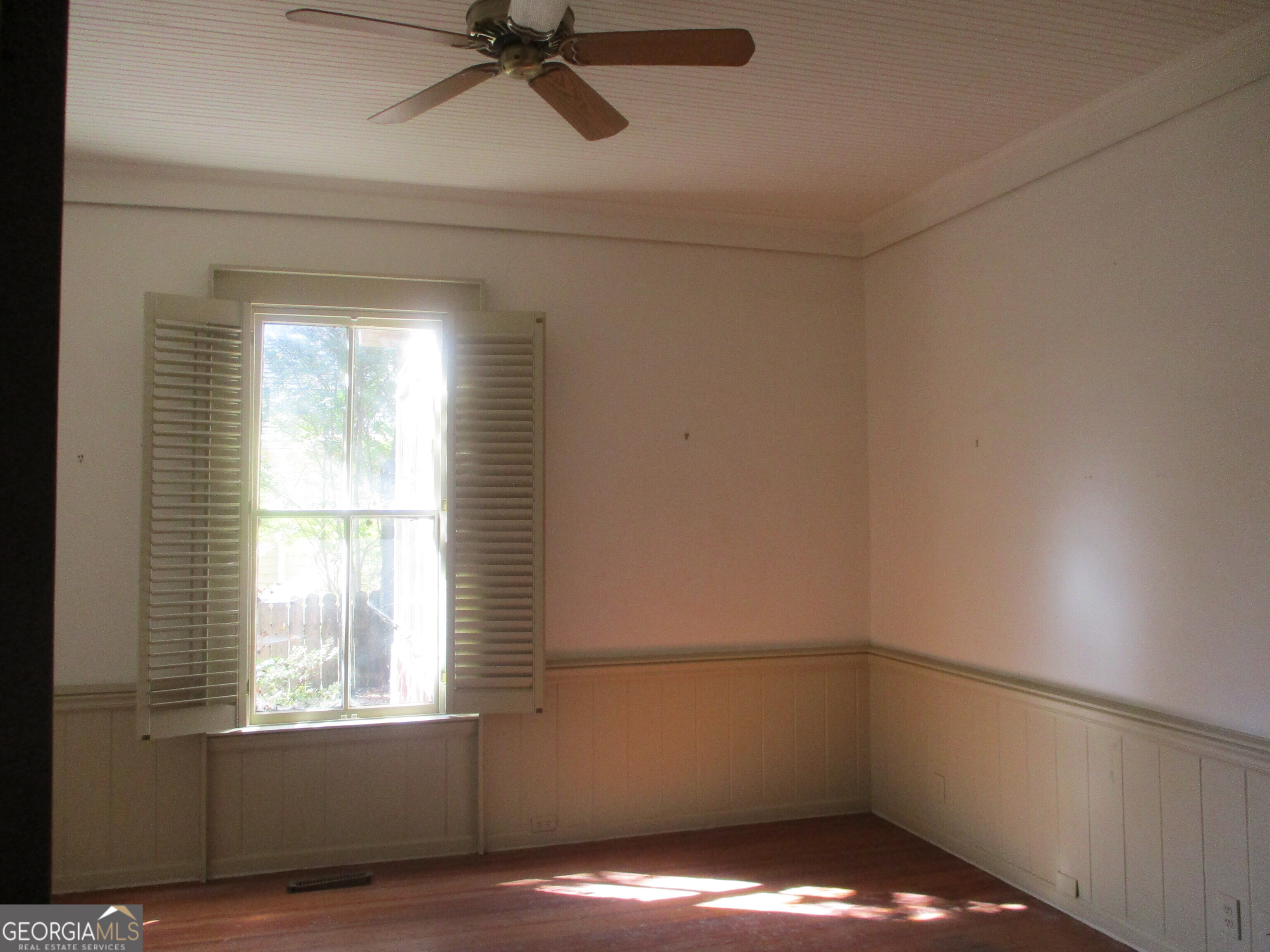 251 Pine Street Property Photo 8