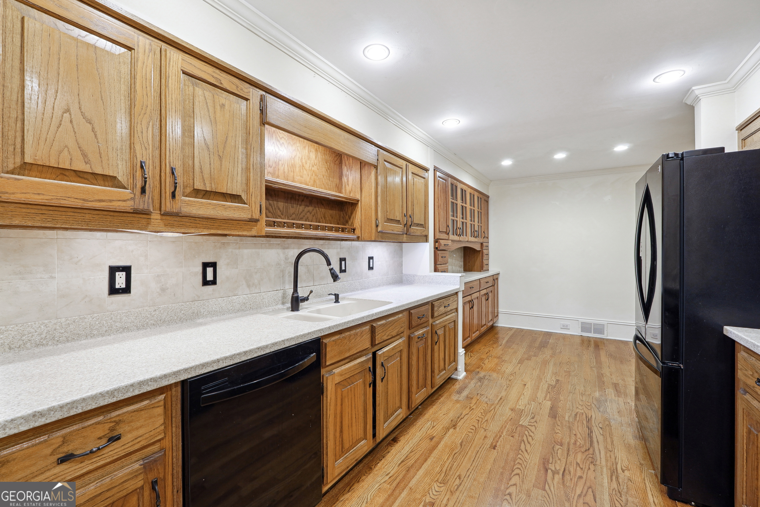 5417 Trentham Drive Property Photo 23