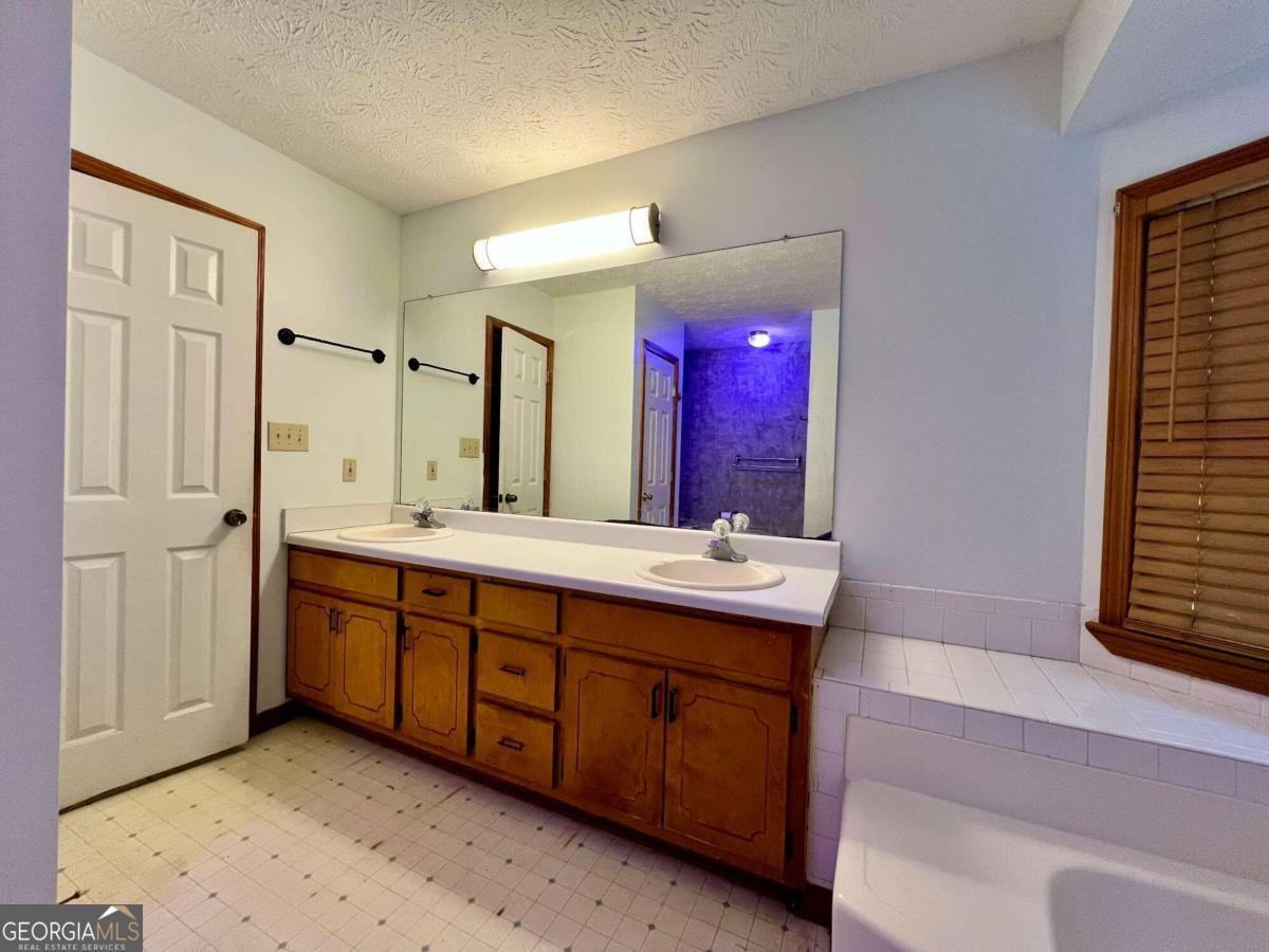 25 Dogwood Court Property Photo 21