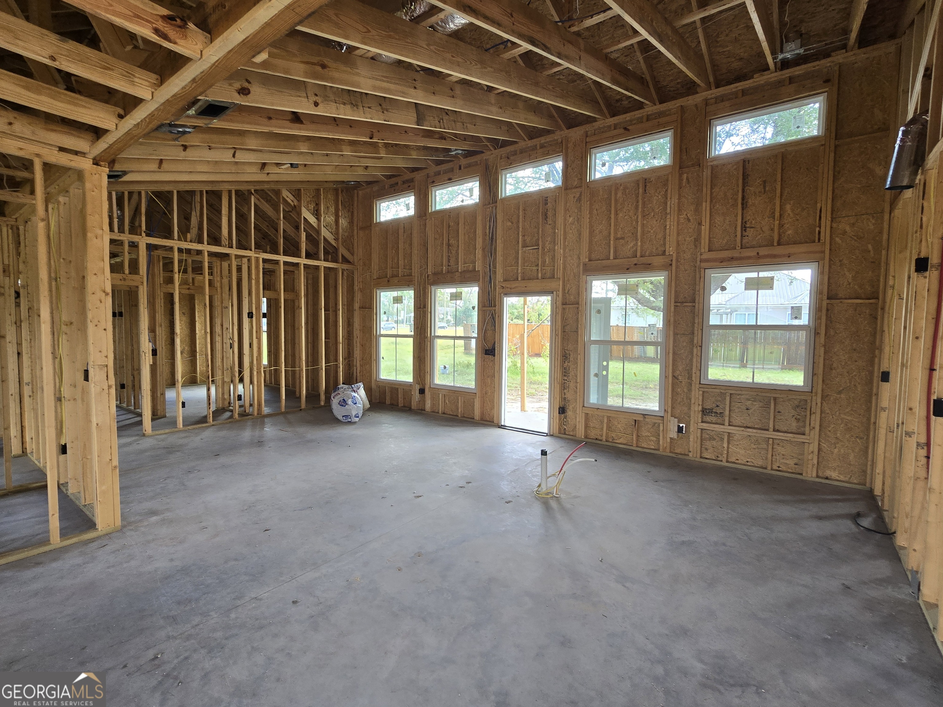 12 Herndon Crossing Property Photo 2
