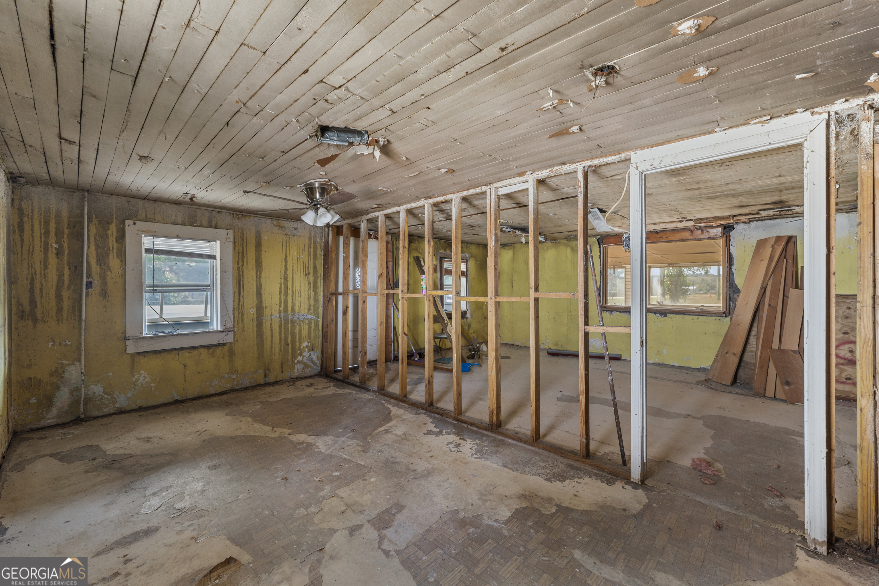 7736 W Point Road Property Photo 12